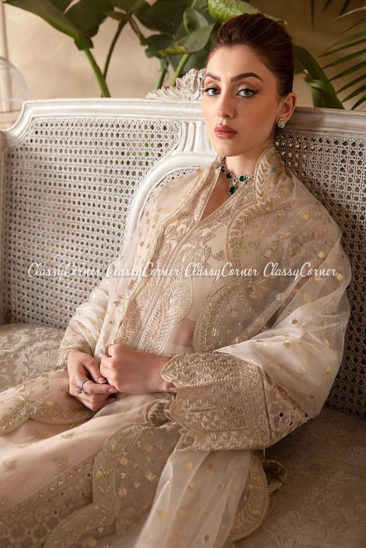 wedding guest outfits pakistani