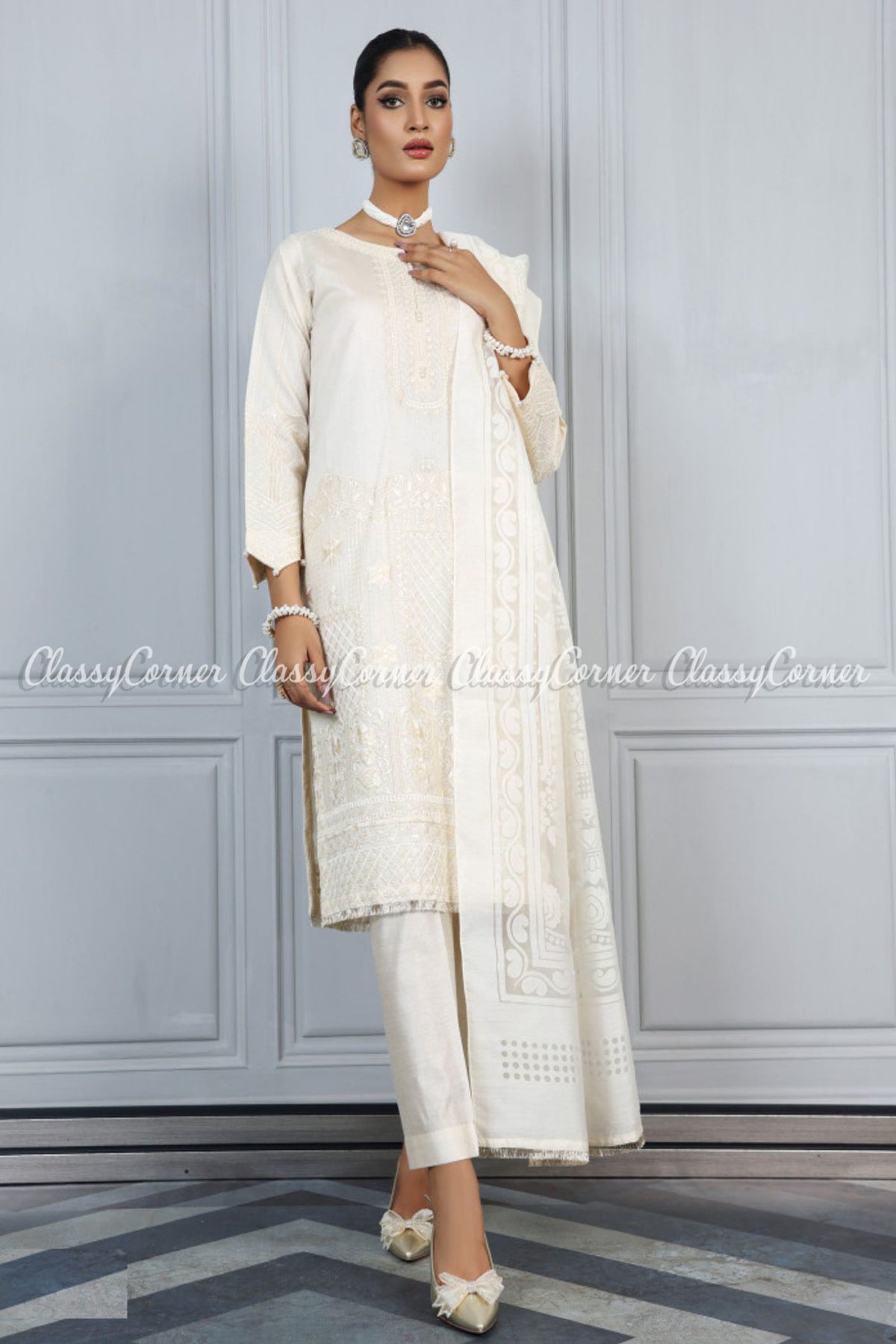 Traditional Pakistani Wedding Clothing