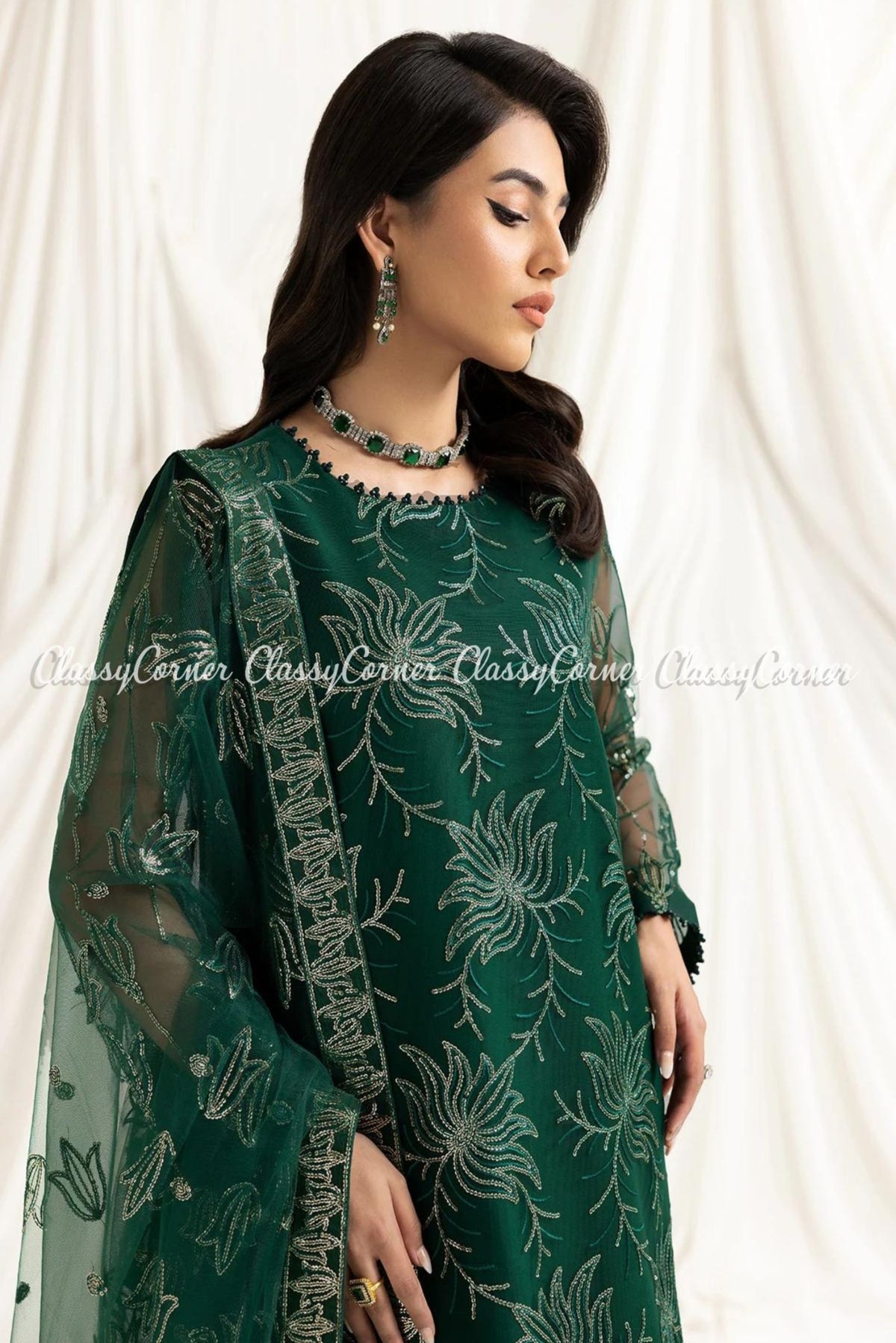 wedding guest outfits for women indian