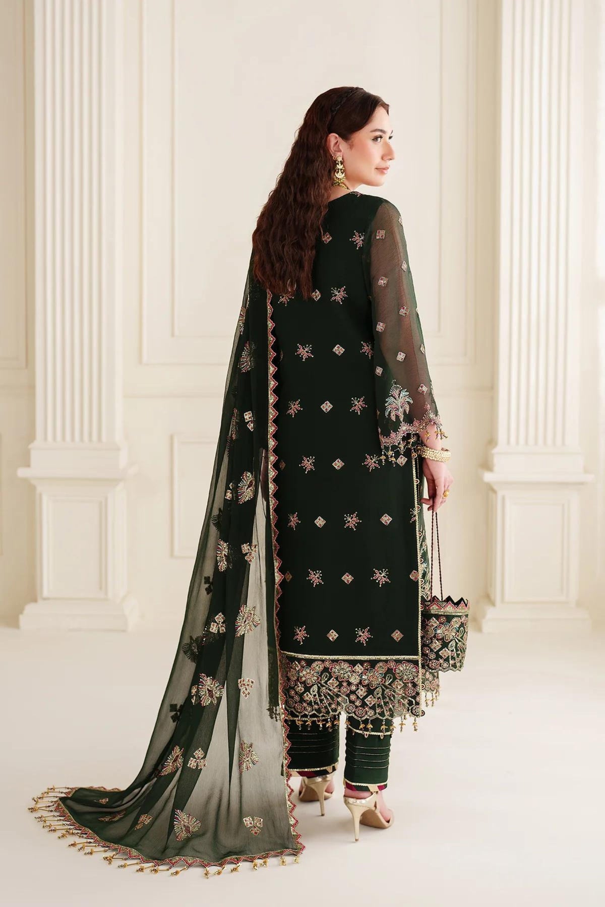 Pakistani Mehndi Night Outfit