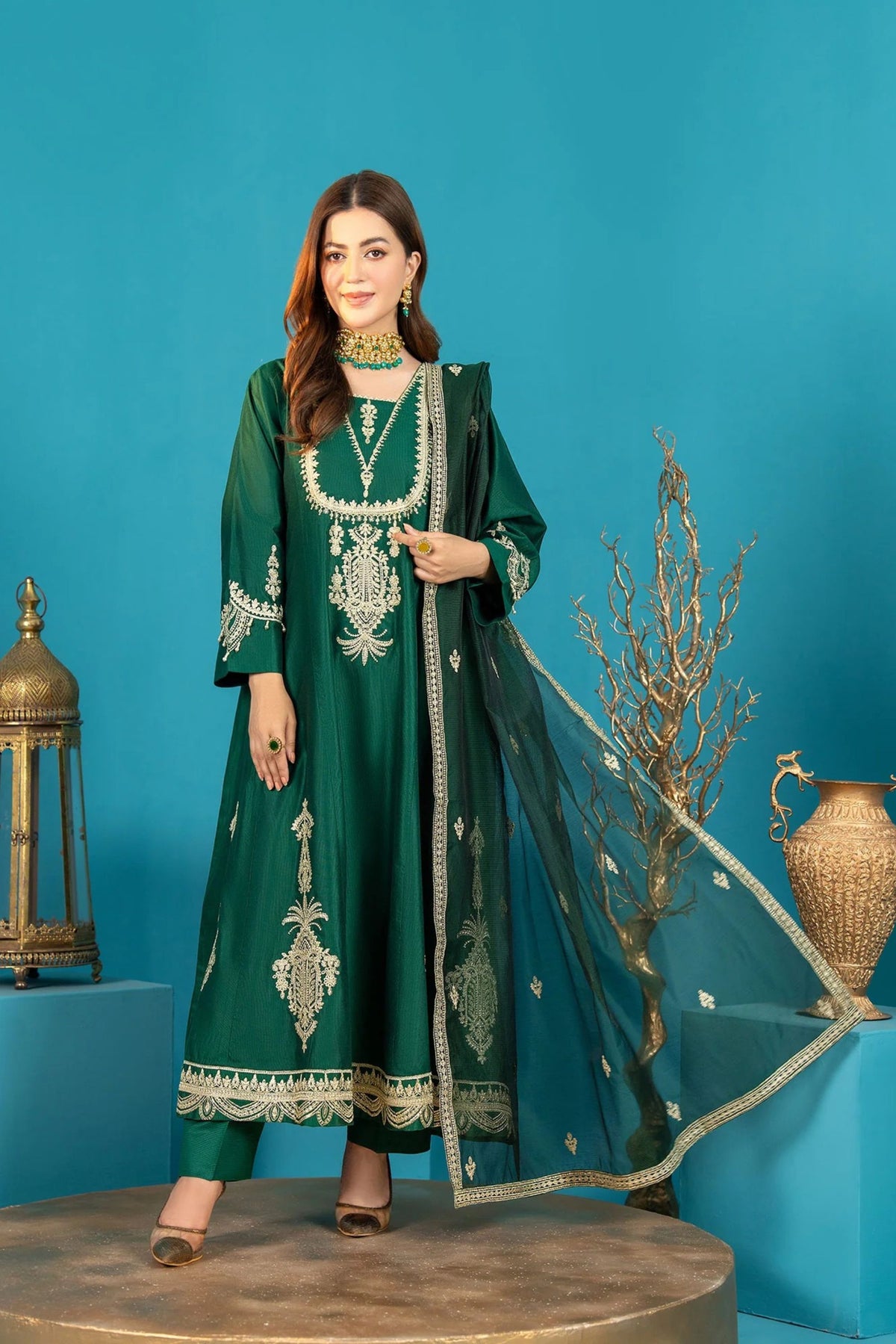 Pakistani Wedding Ensembles For Females