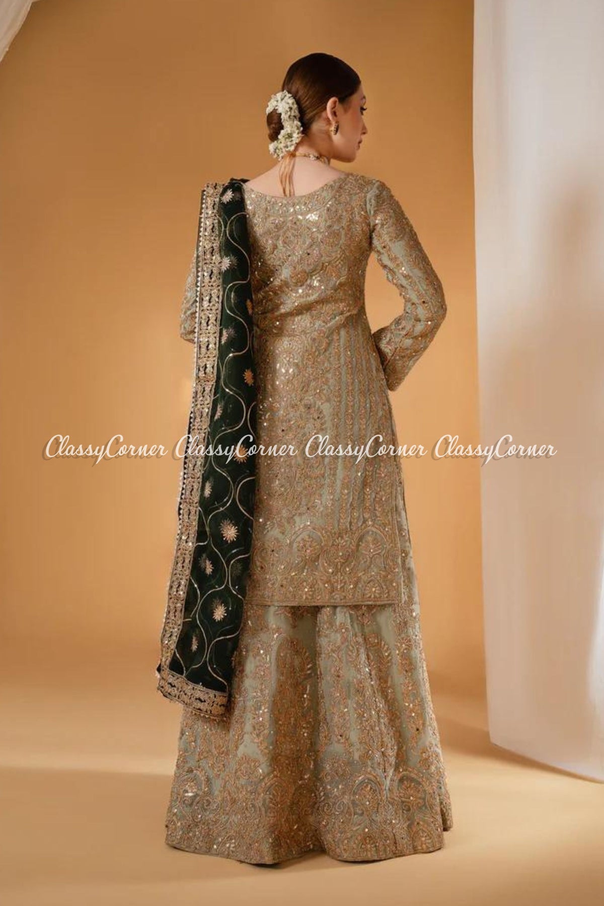 guest outfits to attend pakistani wedding