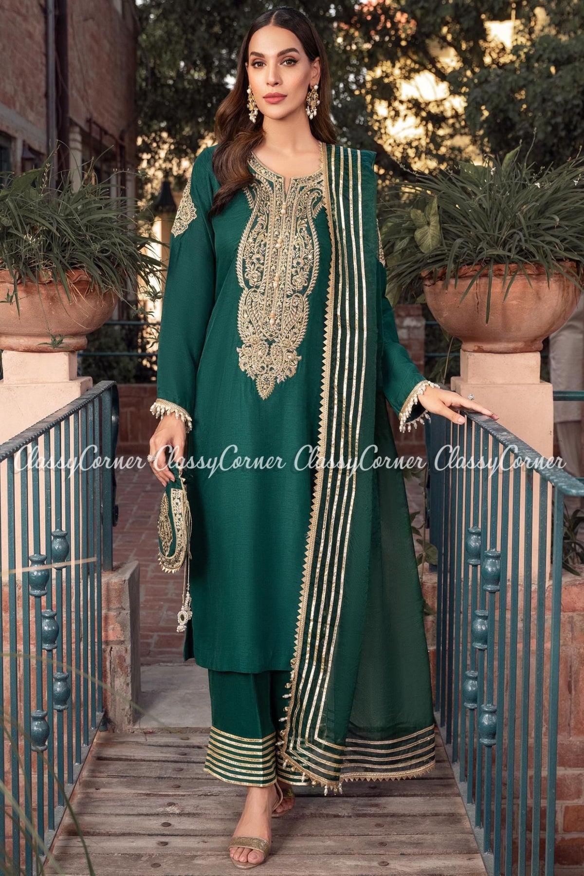 wedding guest outfits pakistani