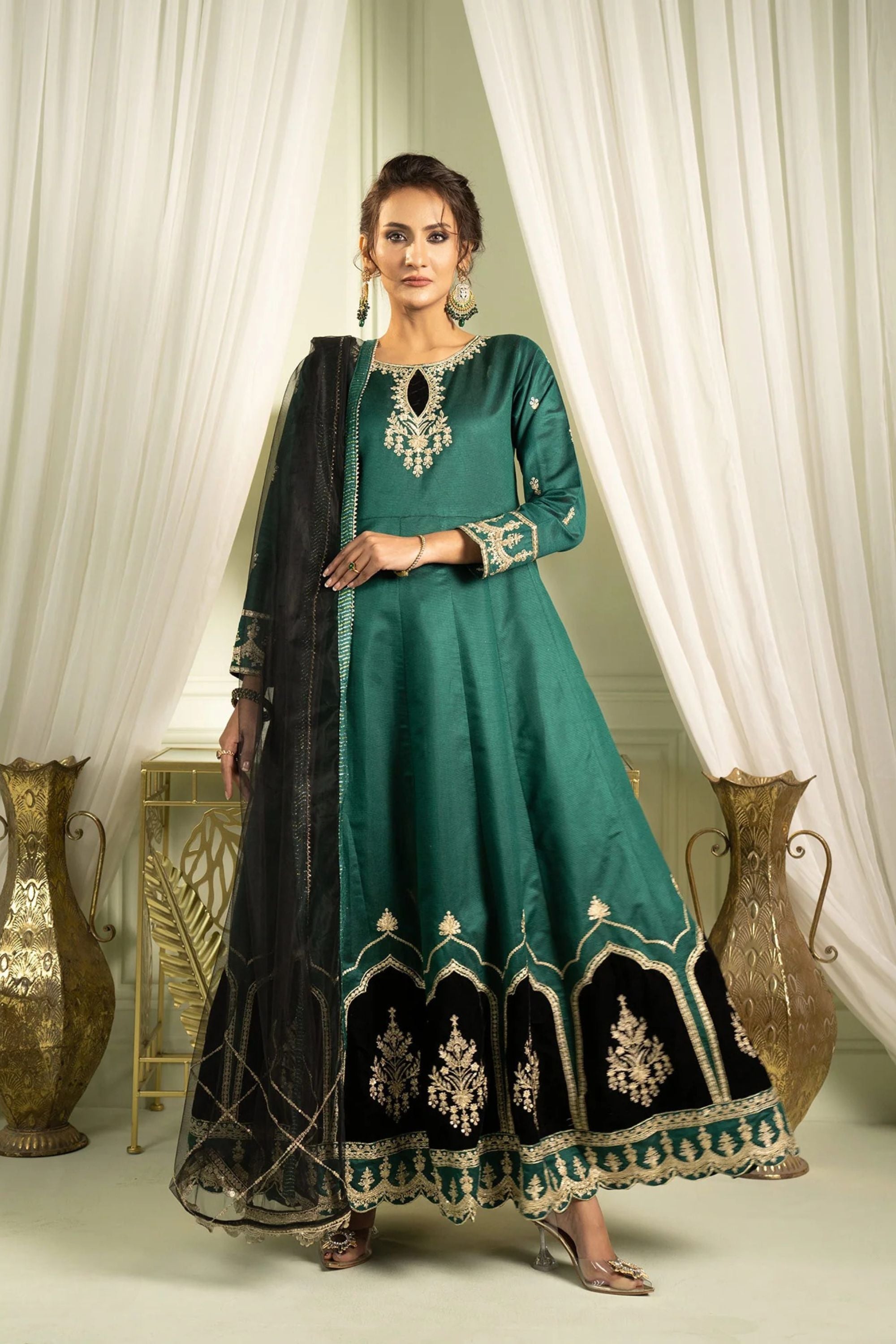 Pakistani Wedding Women Outfits Online In Sydney