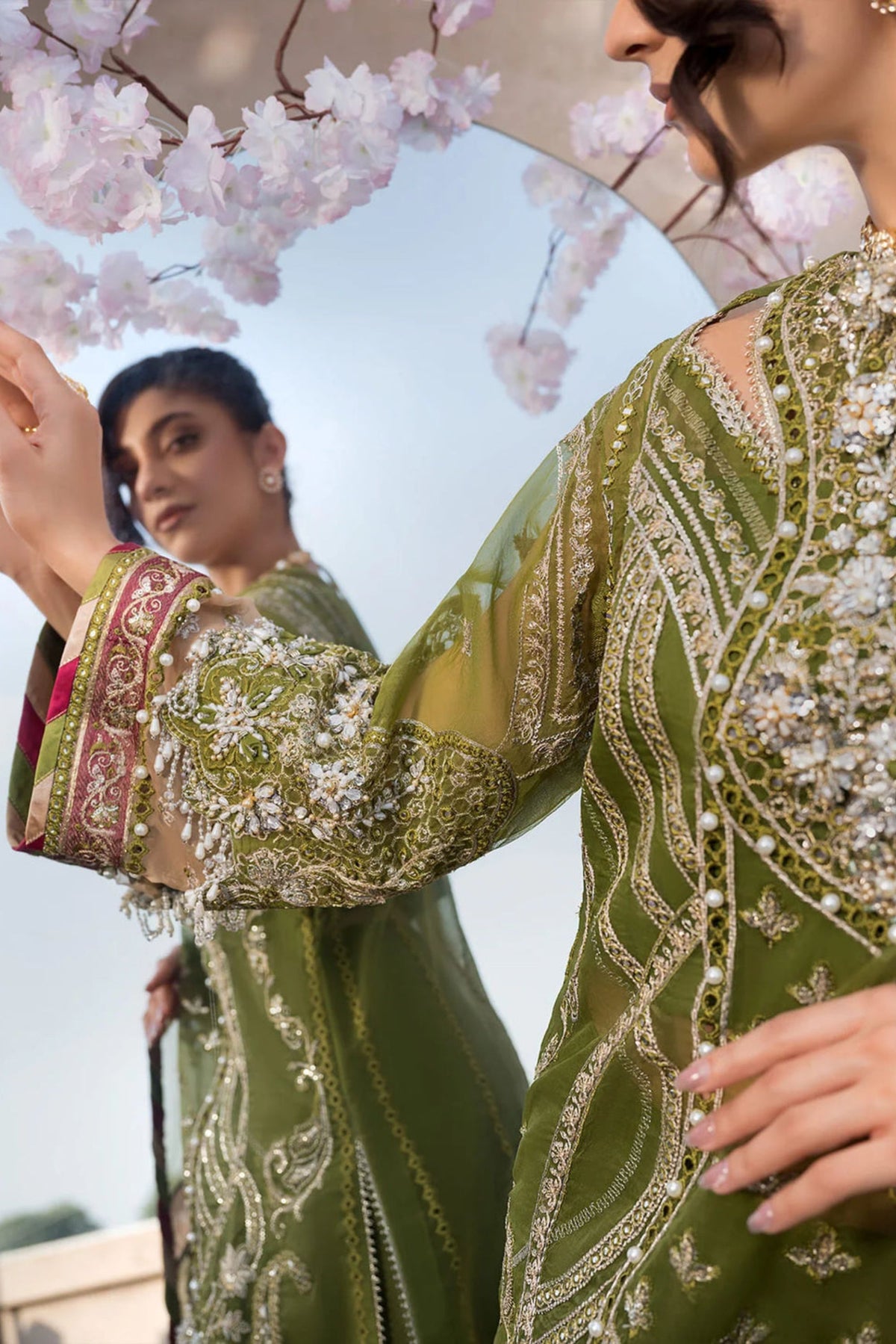 Pakistani Wedding Outfits For Ladies