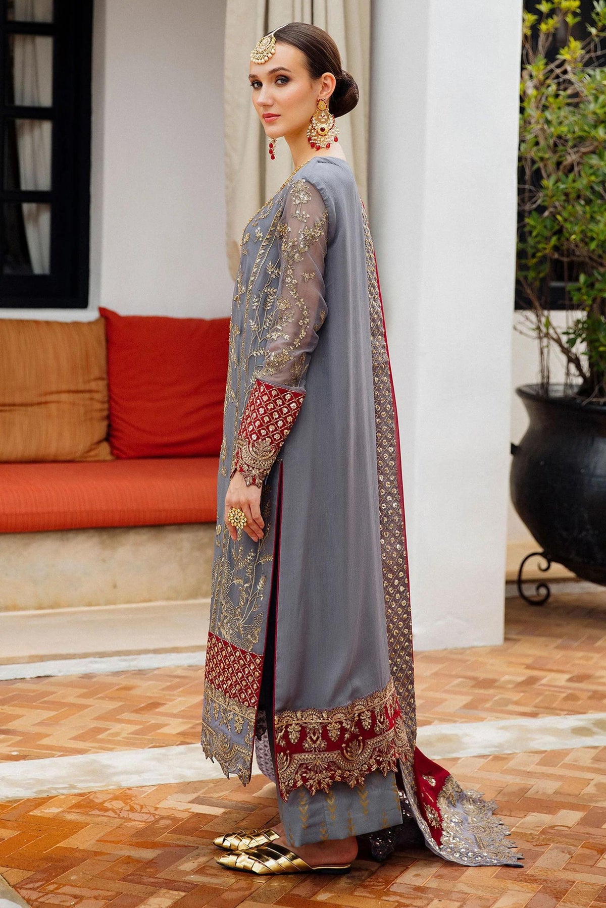 Pakistani Wedding Suits For Women