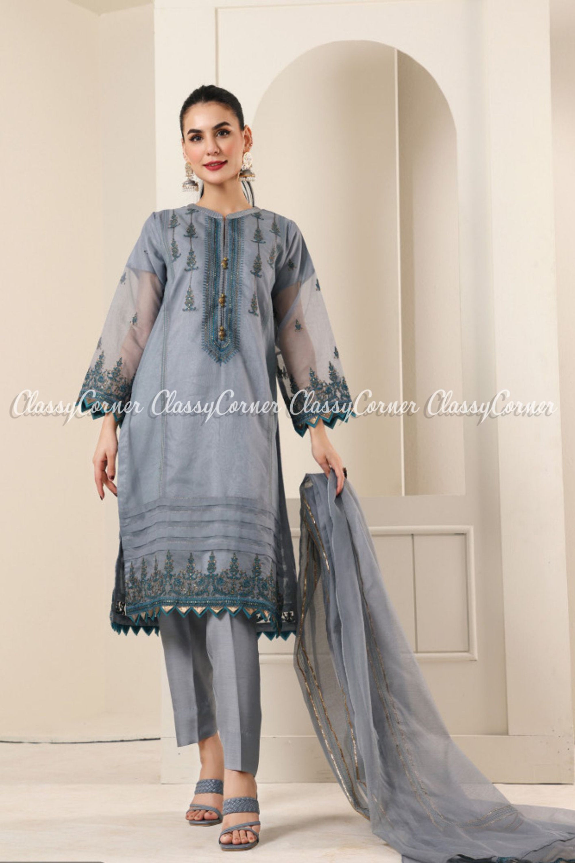 Pakistani wedding suits for women in Sydney