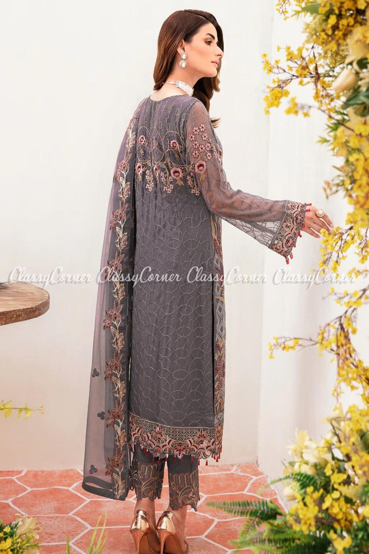 pakistani guest wedding outfits