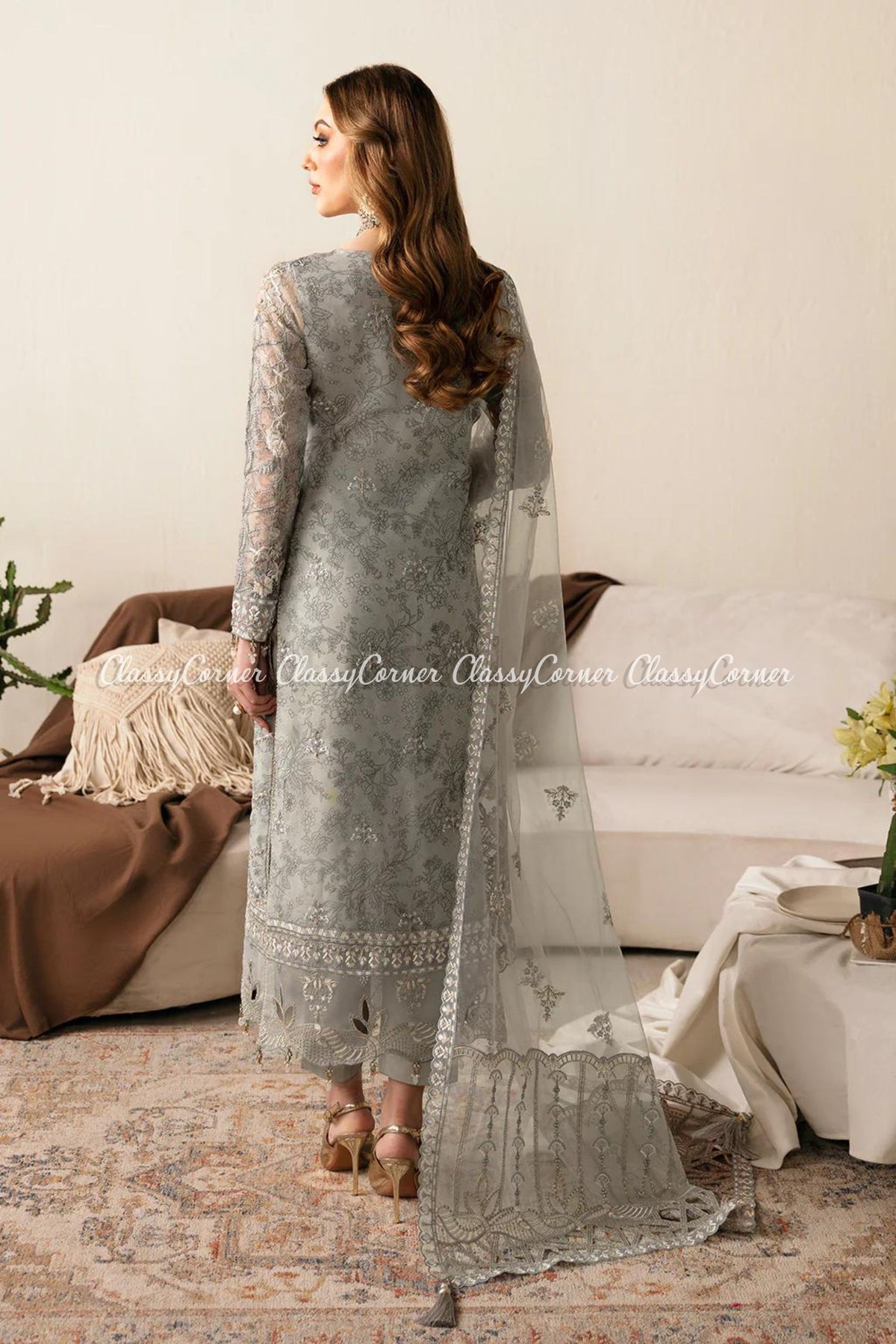 desi pakistani wedding outfits