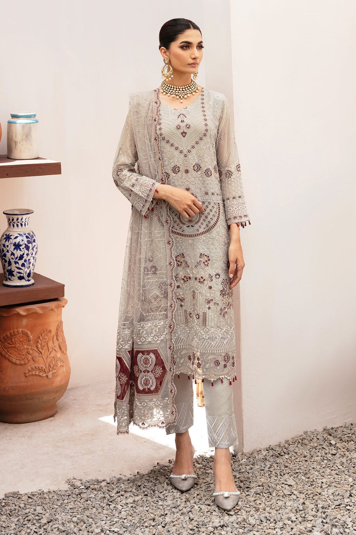 Pakistani Formal Wear To Attend Wedding