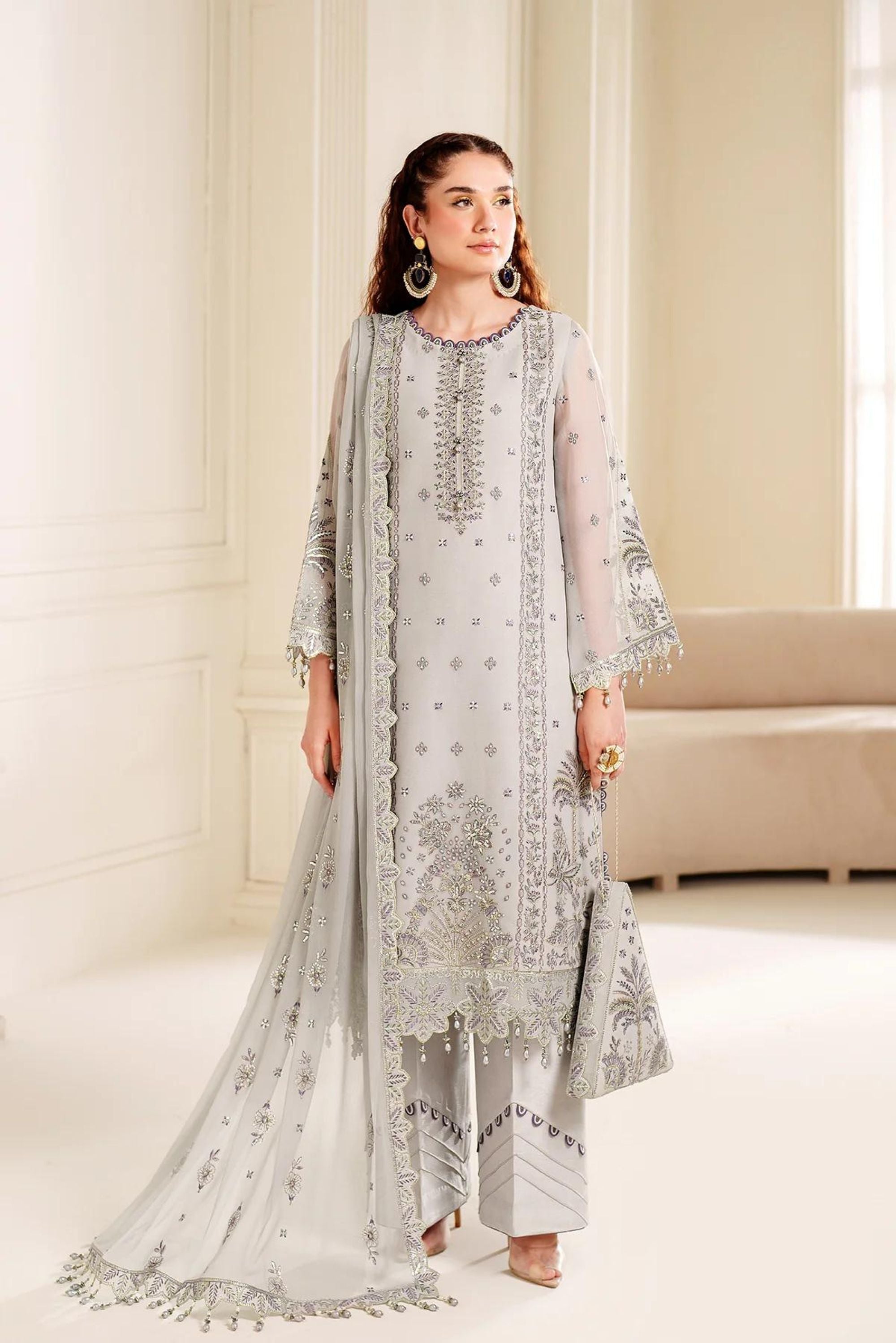 Formal Suits For Pakistani Wedding Function 