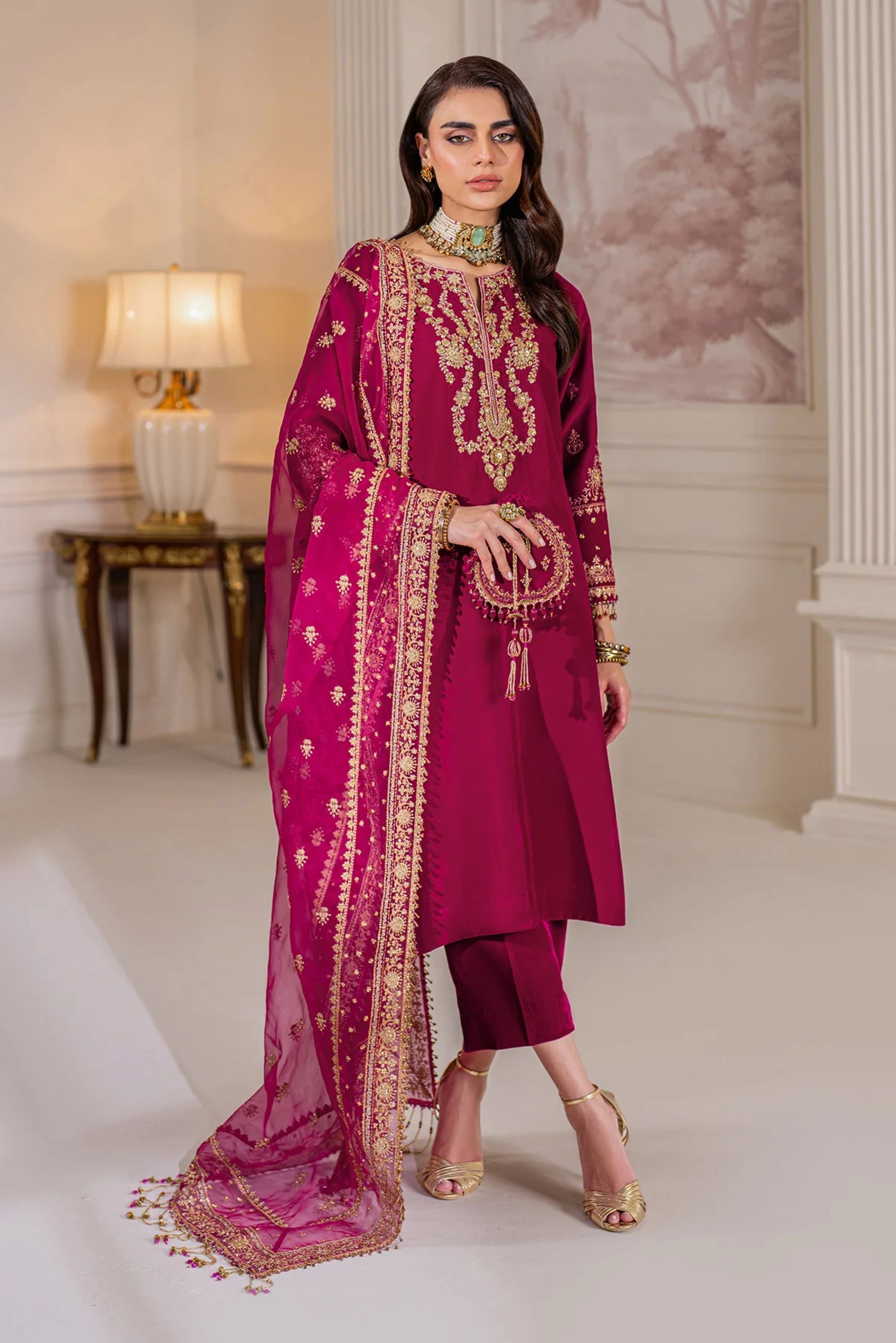 Pakistani Wedding Outfits For Ladies