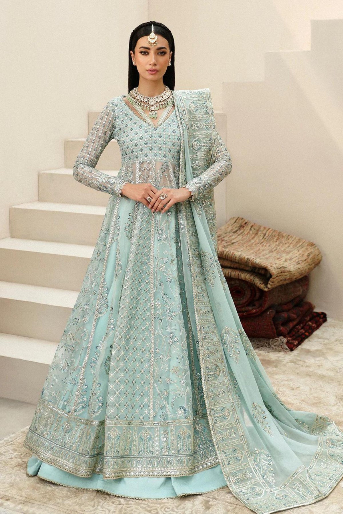 Traditional Pakistani Wedding Outfits 