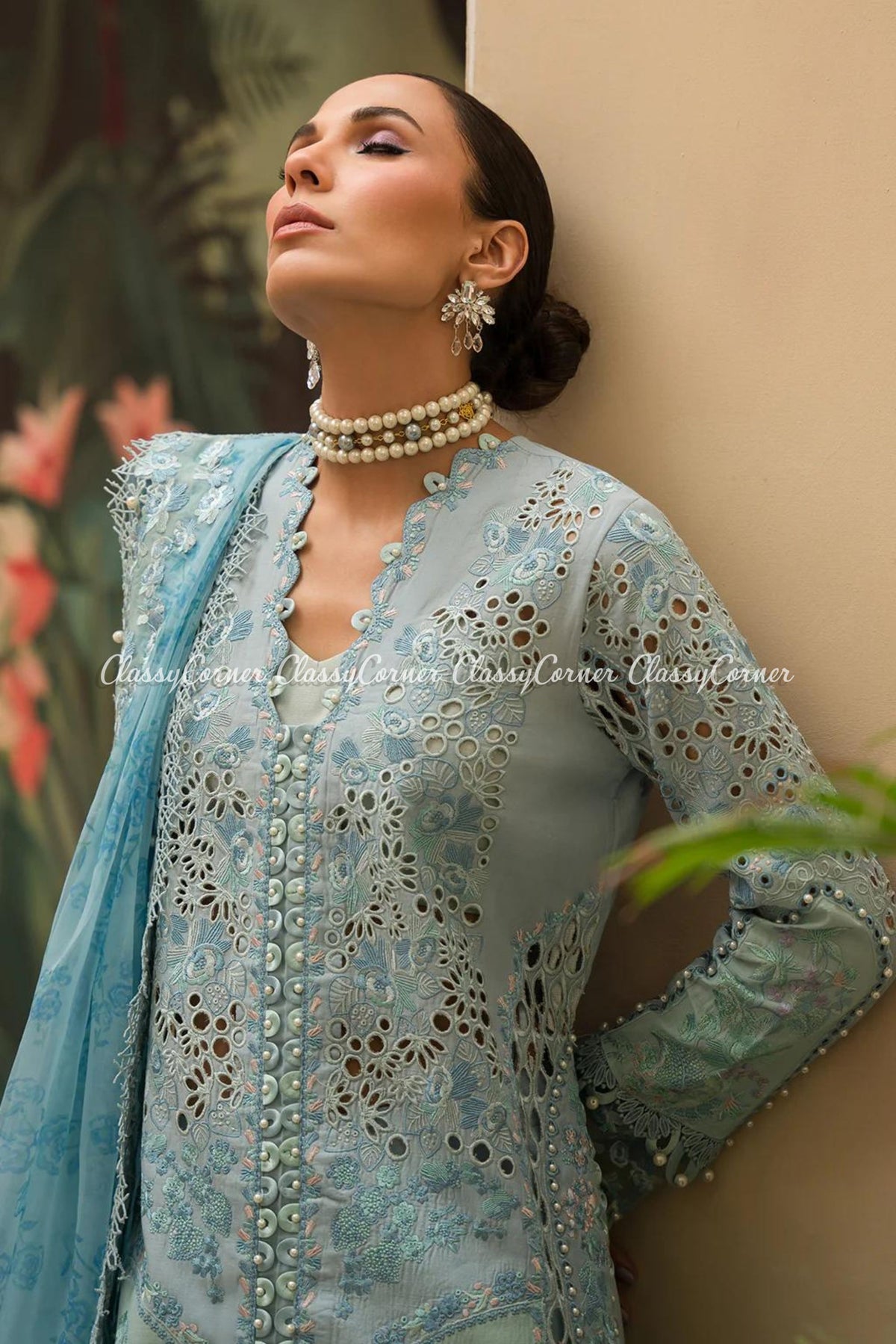 Traditional Pakistani formal attire