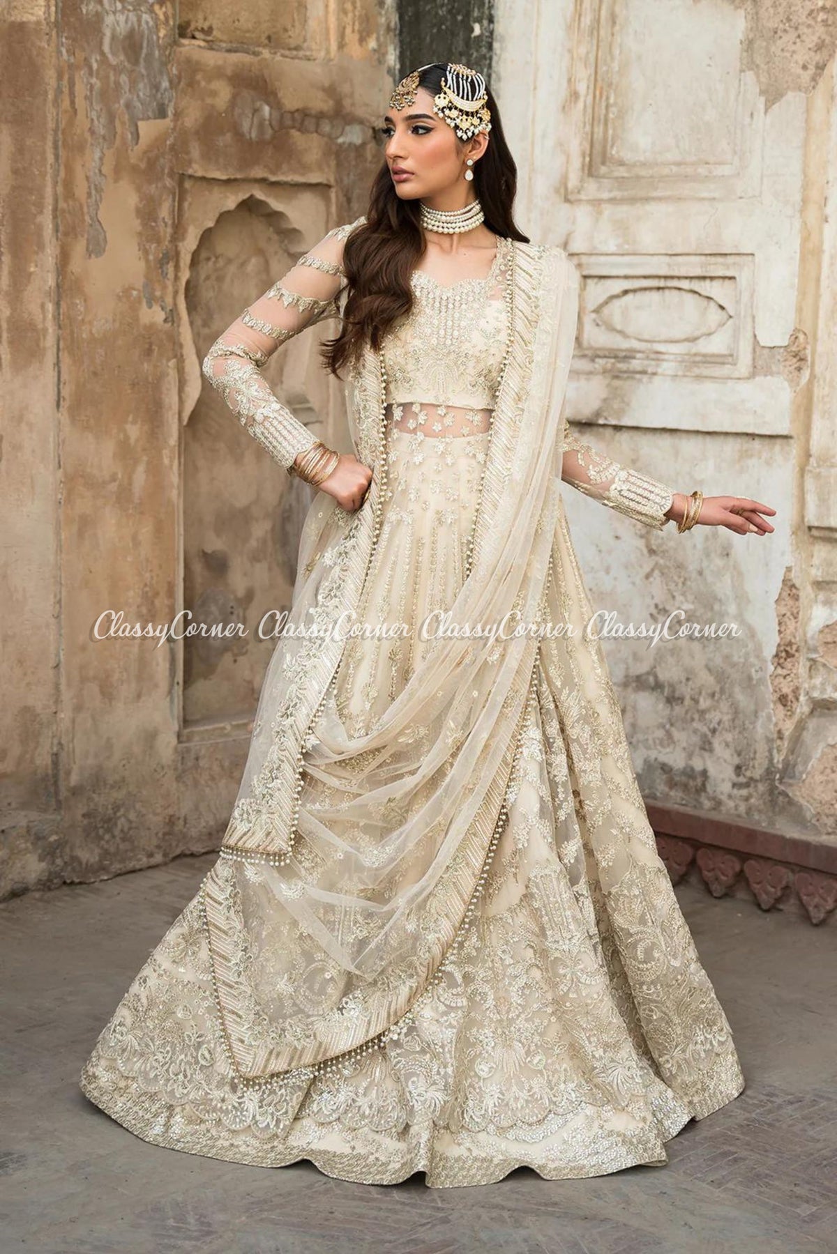 Designer Pakistani Wedding Outfits