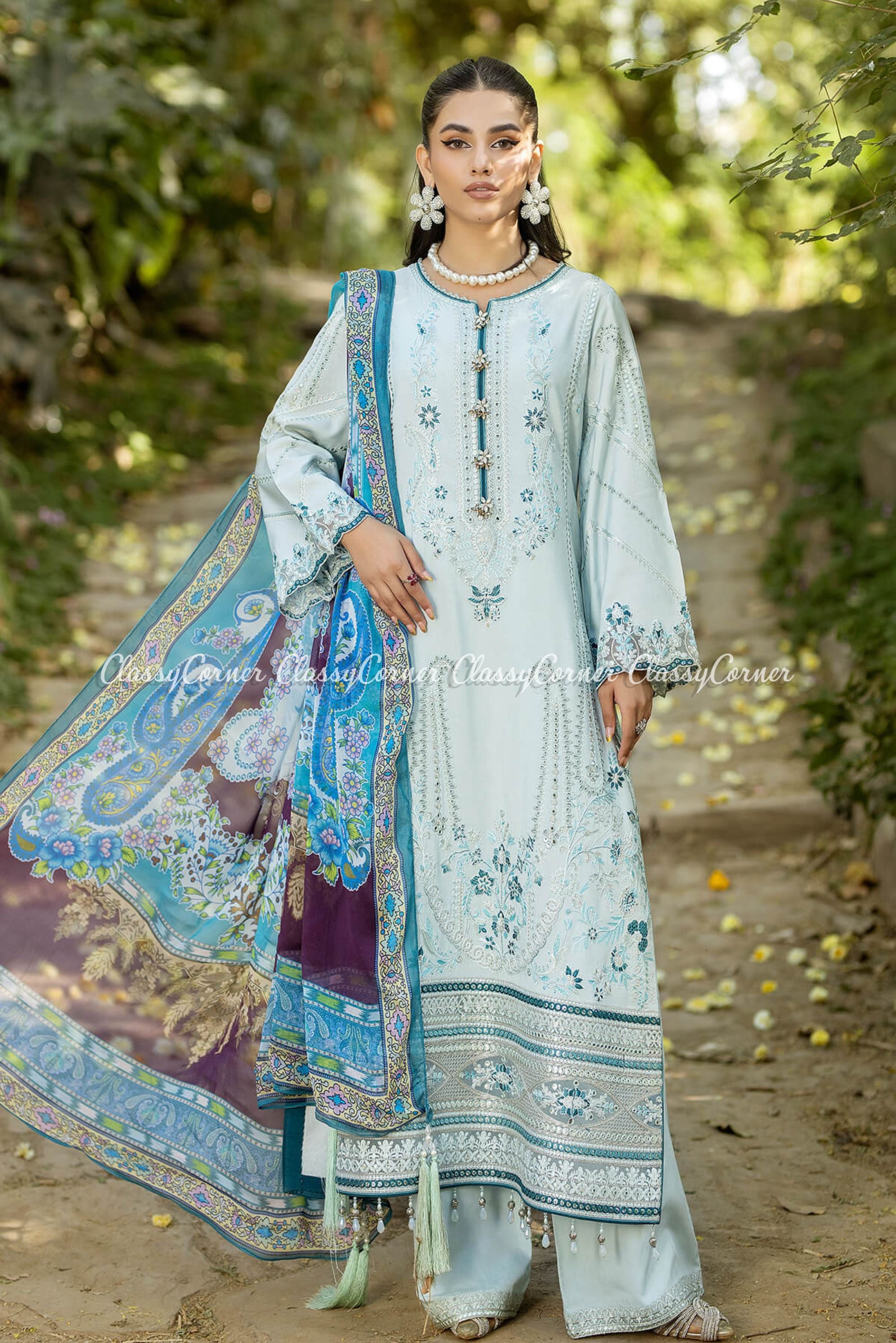 Women's Pakistani Formal Outfits