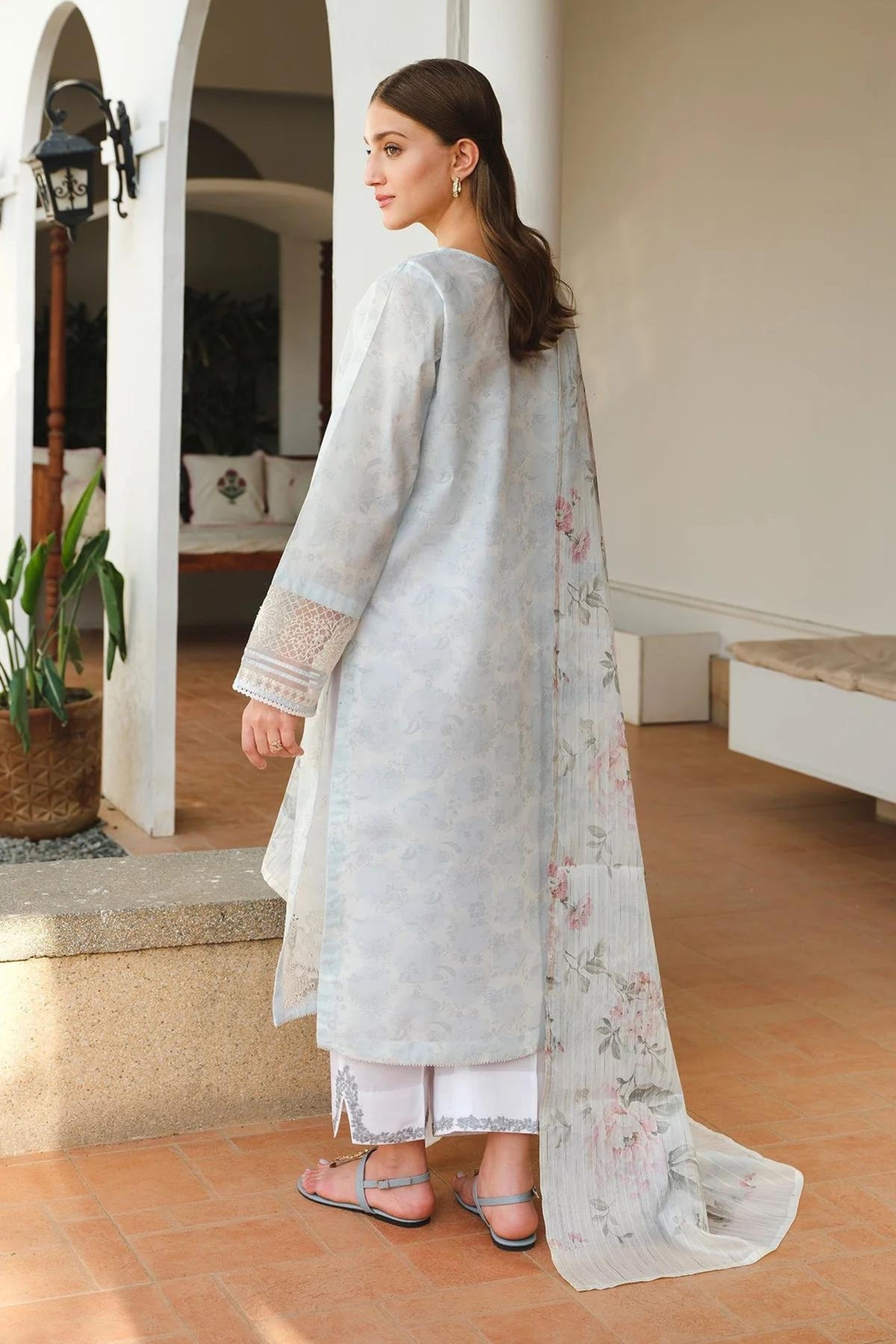 pakistani formal dress for get togethers