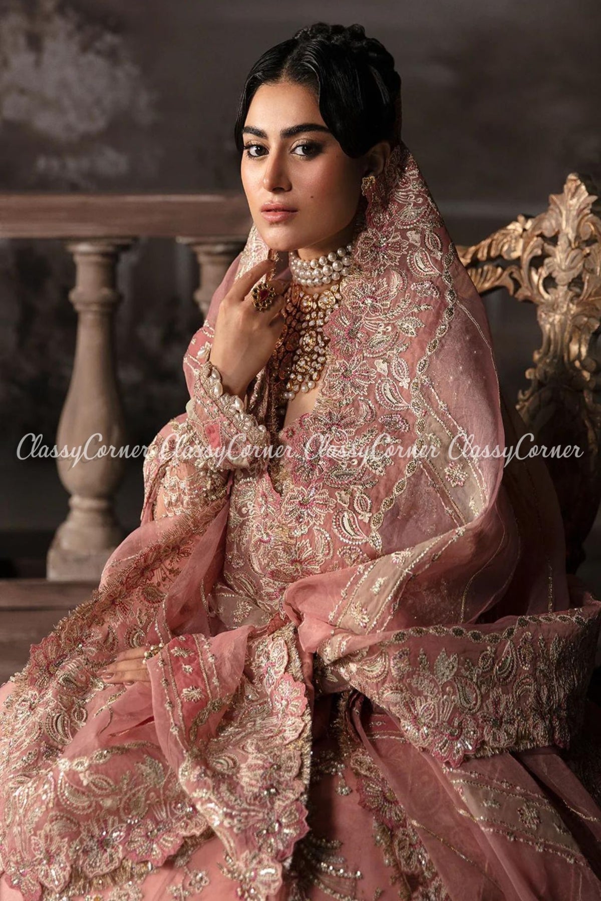 latest wedding outfits pakistani