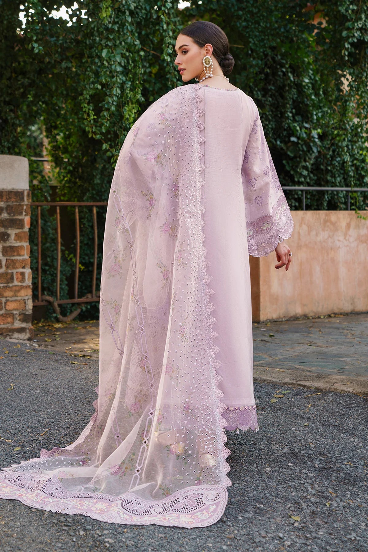 Light Lilac Lawn Pakistani 3PC Suit