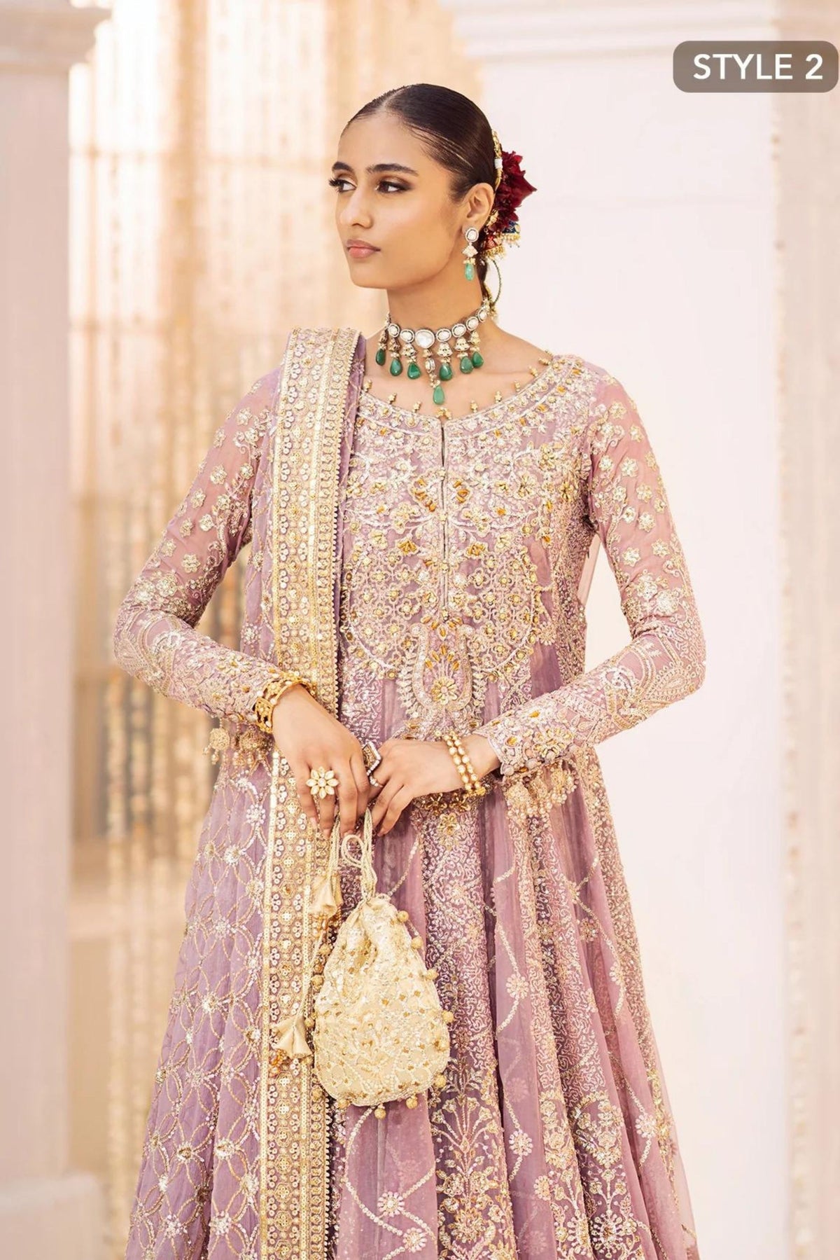 Pakistani Wedding Women Outfits 