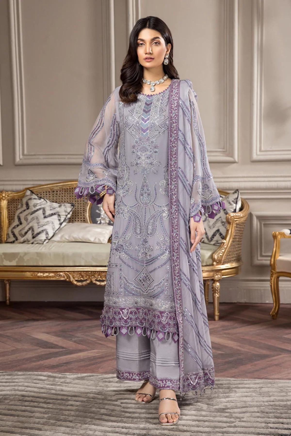 Pakistani Formal Wedding Suits For Women