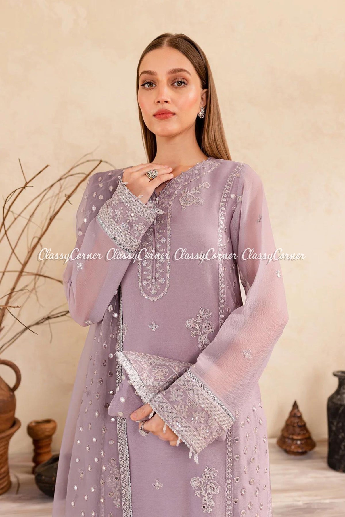 guest outfits to attend pakistani wedding