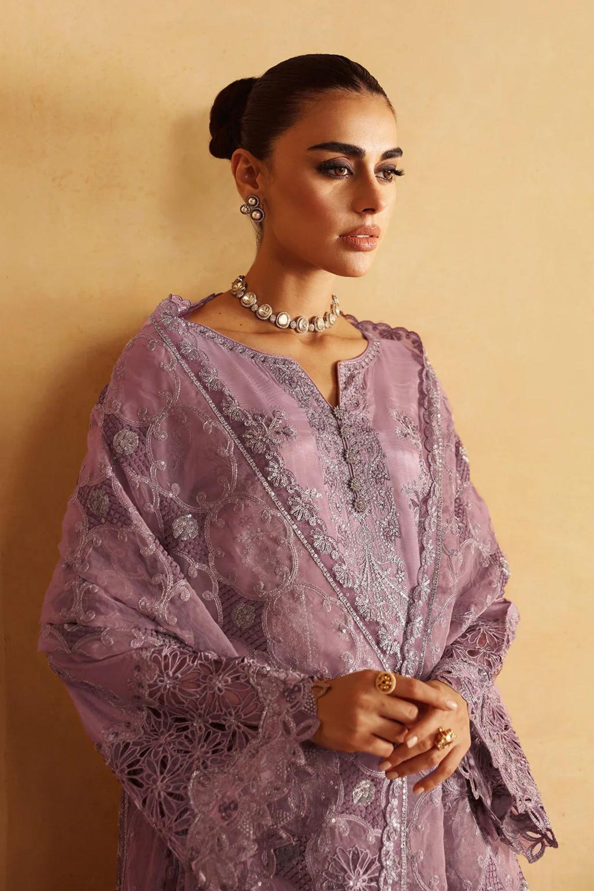 Traditional Pakistani Wedding Clothing 