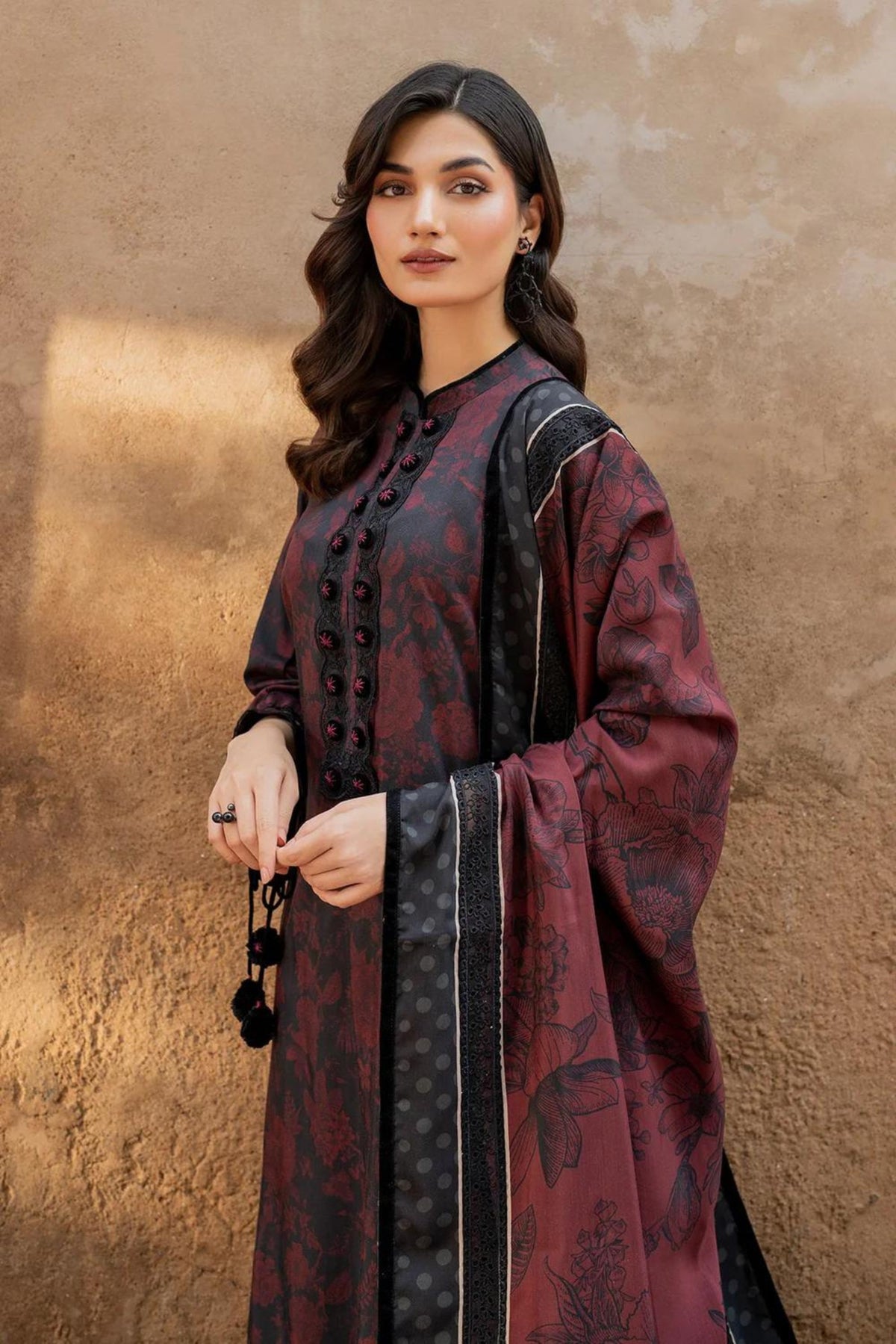 Pakistani Semi Formal Salwar Kameez