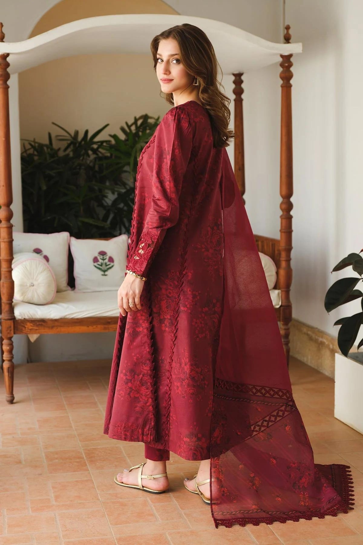 guest outfits to attend pakistani wedding