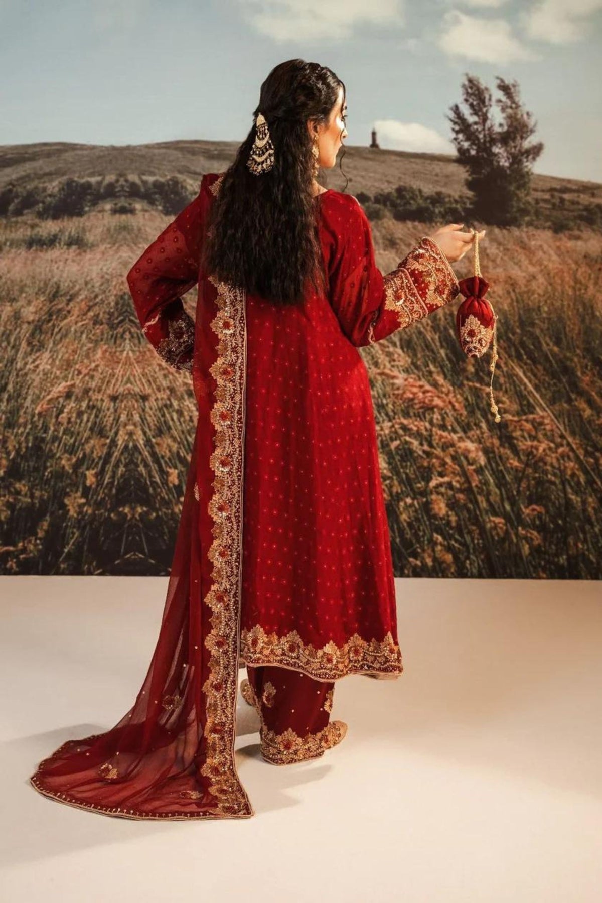 Women&#39;s Pakistani Wedding Outfits