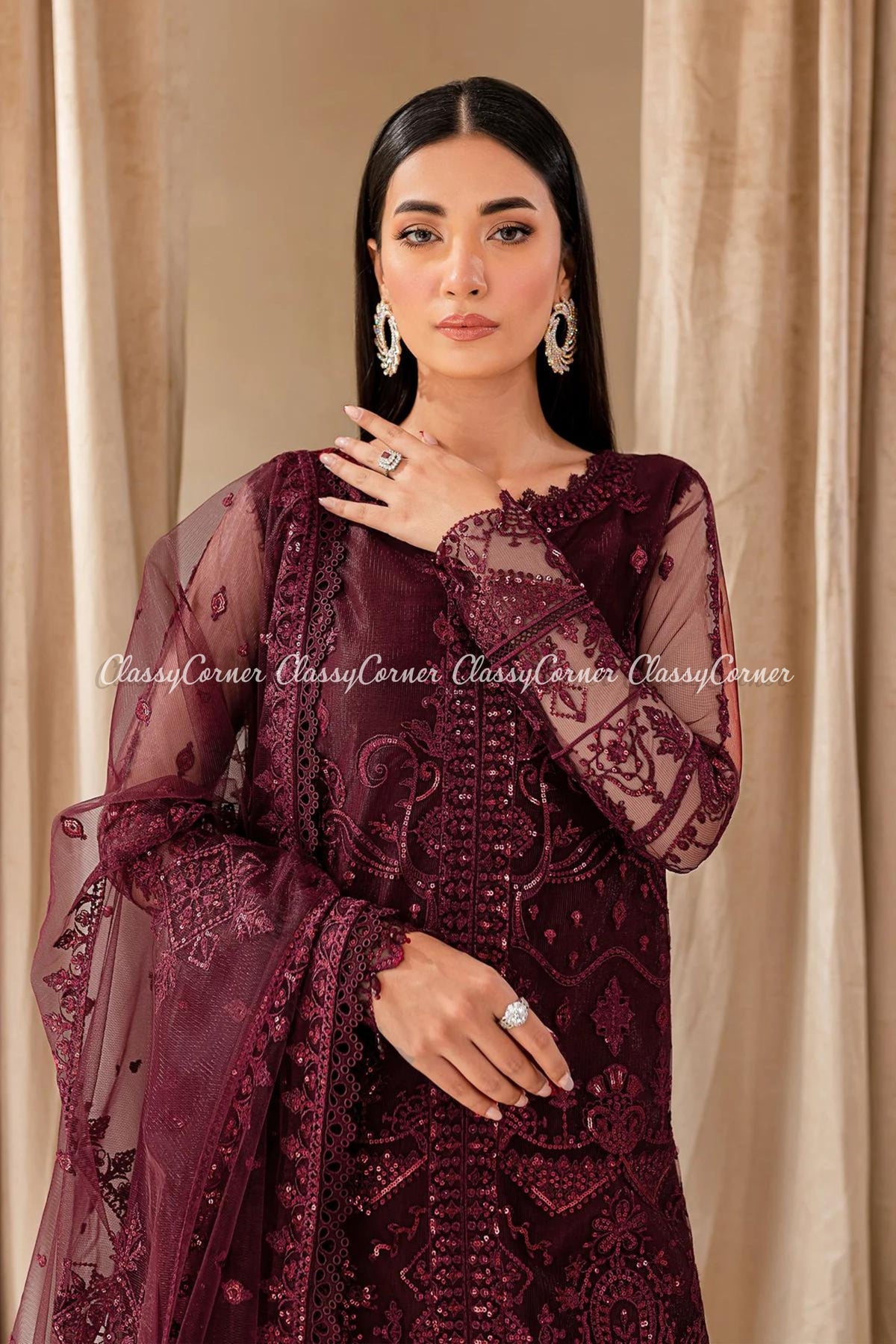 wedding outfits for women pakistani