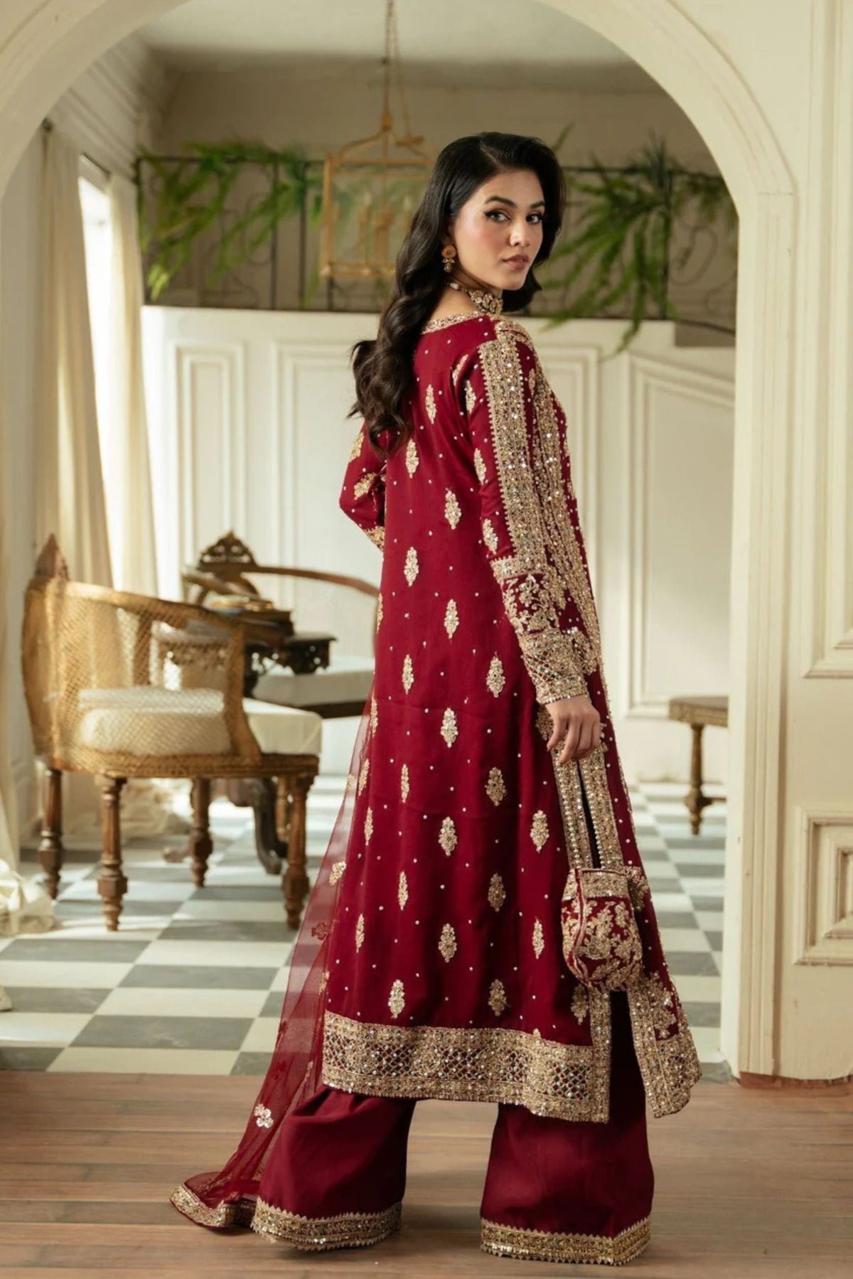 Pakistani Wedding Suits For Women