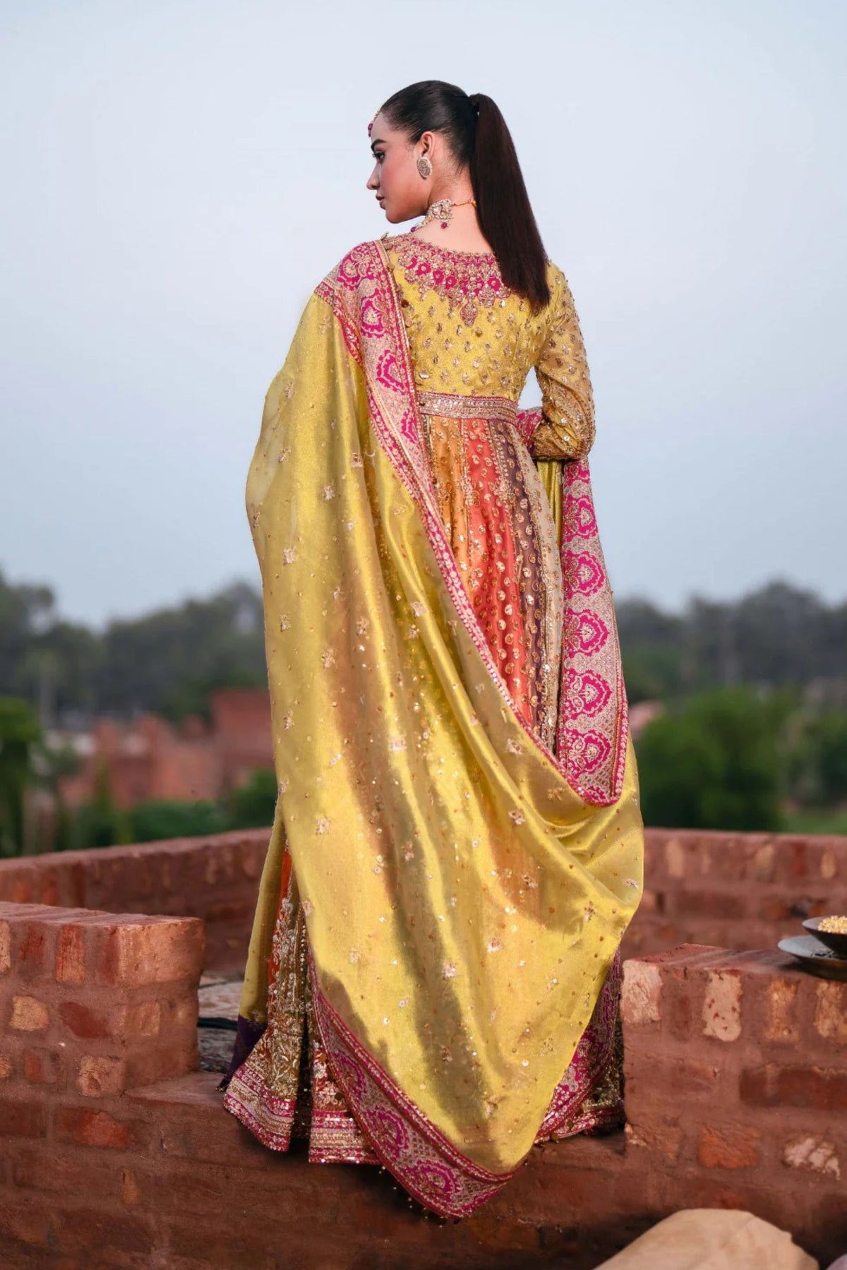 Mehndi wear Bridal Dresses Online