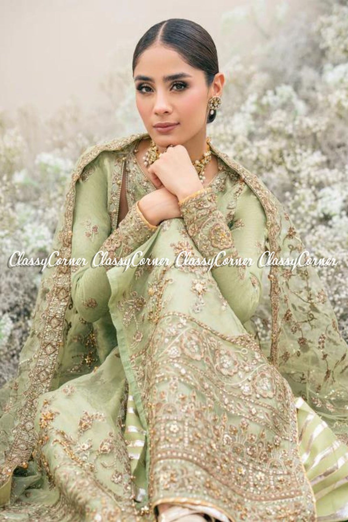 pakistani designer wedding outfits