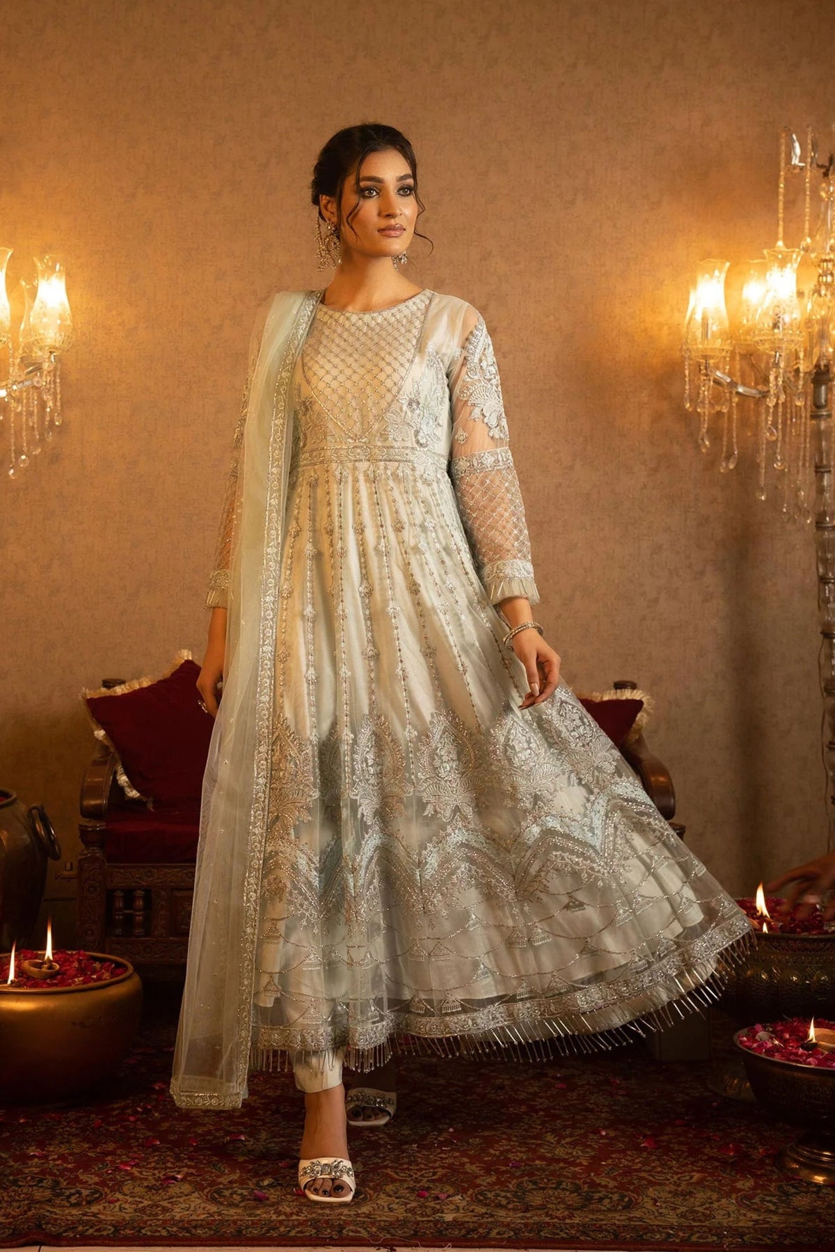 Pakistani Ladies Wedding Outfits