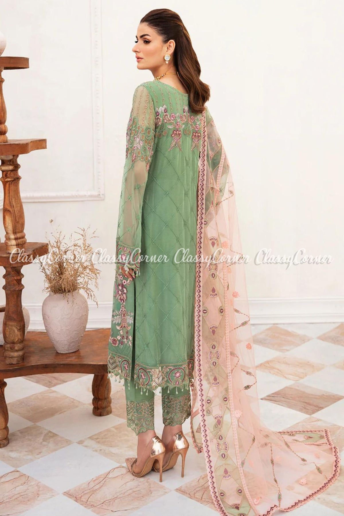 pakistani wedding guest outfits 2023