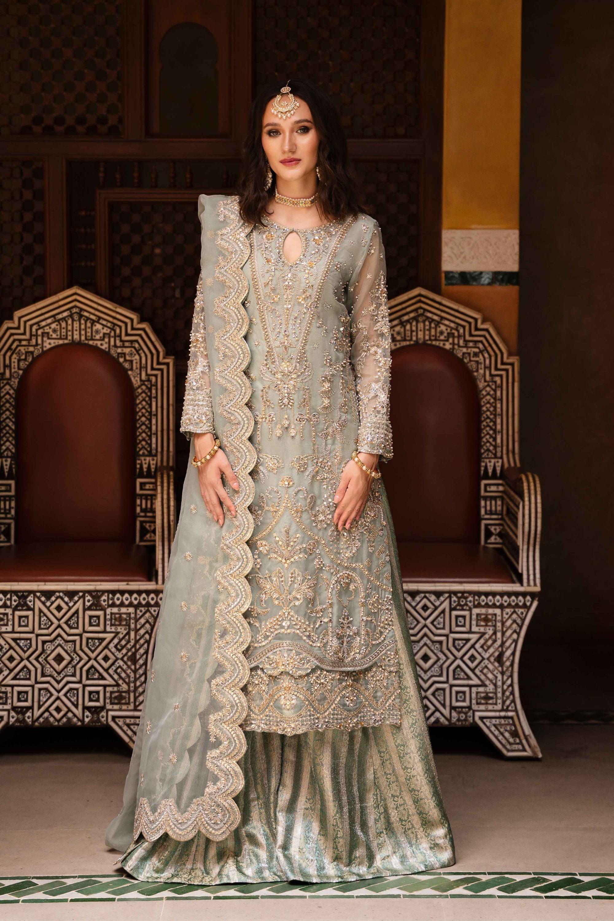 Pakistani Wedding Women Outfits 