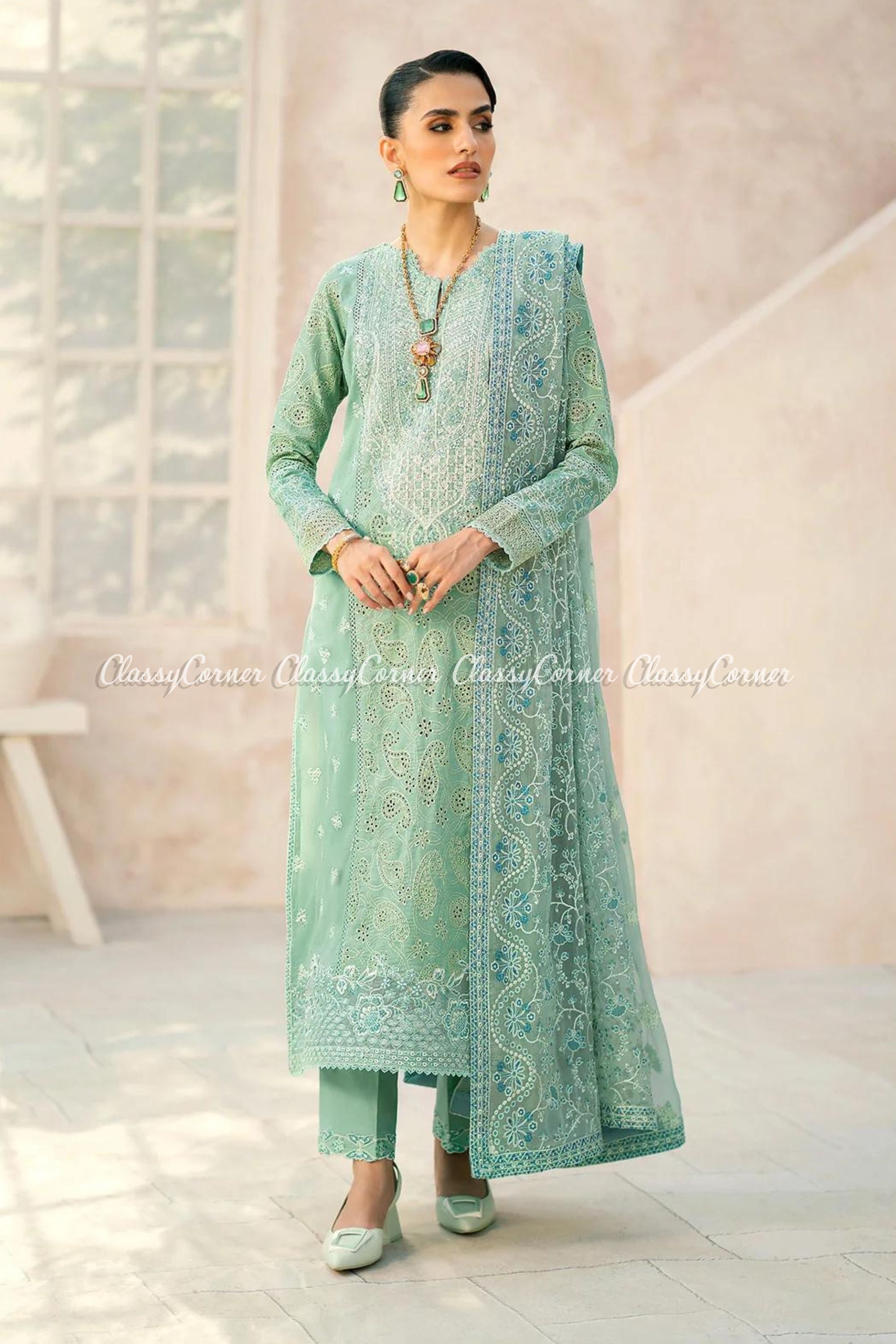 traditional pakistani formal attire