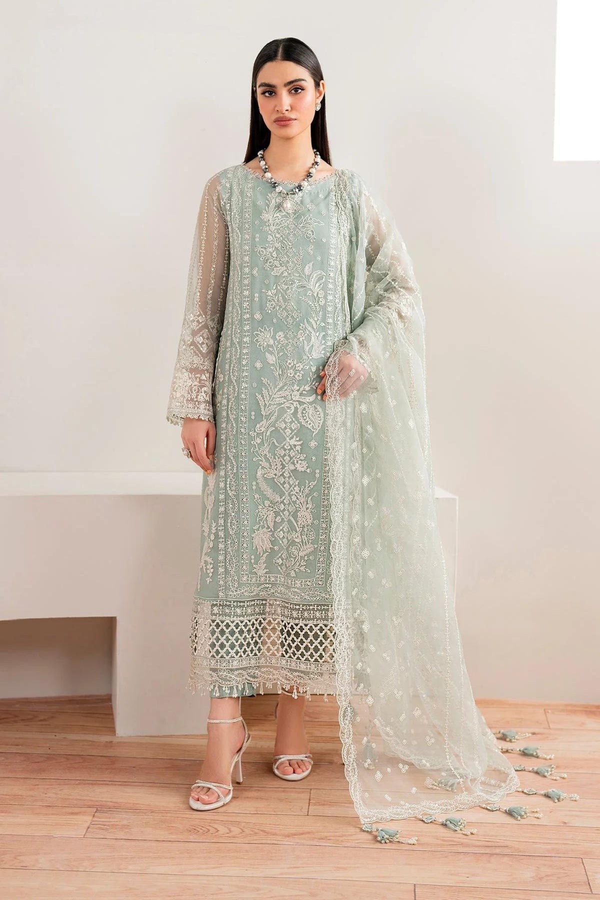 Pakistani Wedding Suits For Women