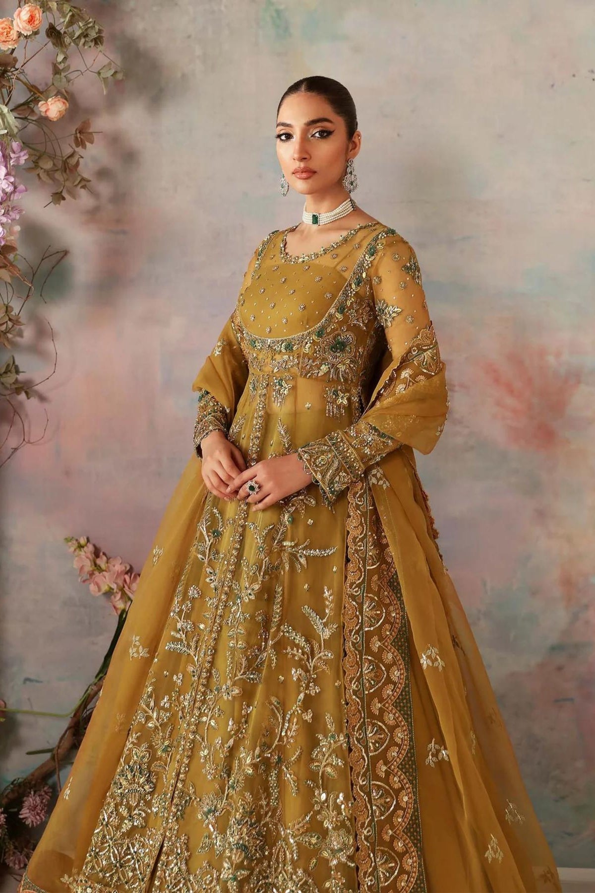 Pakistani Ladies Wedding Outfits