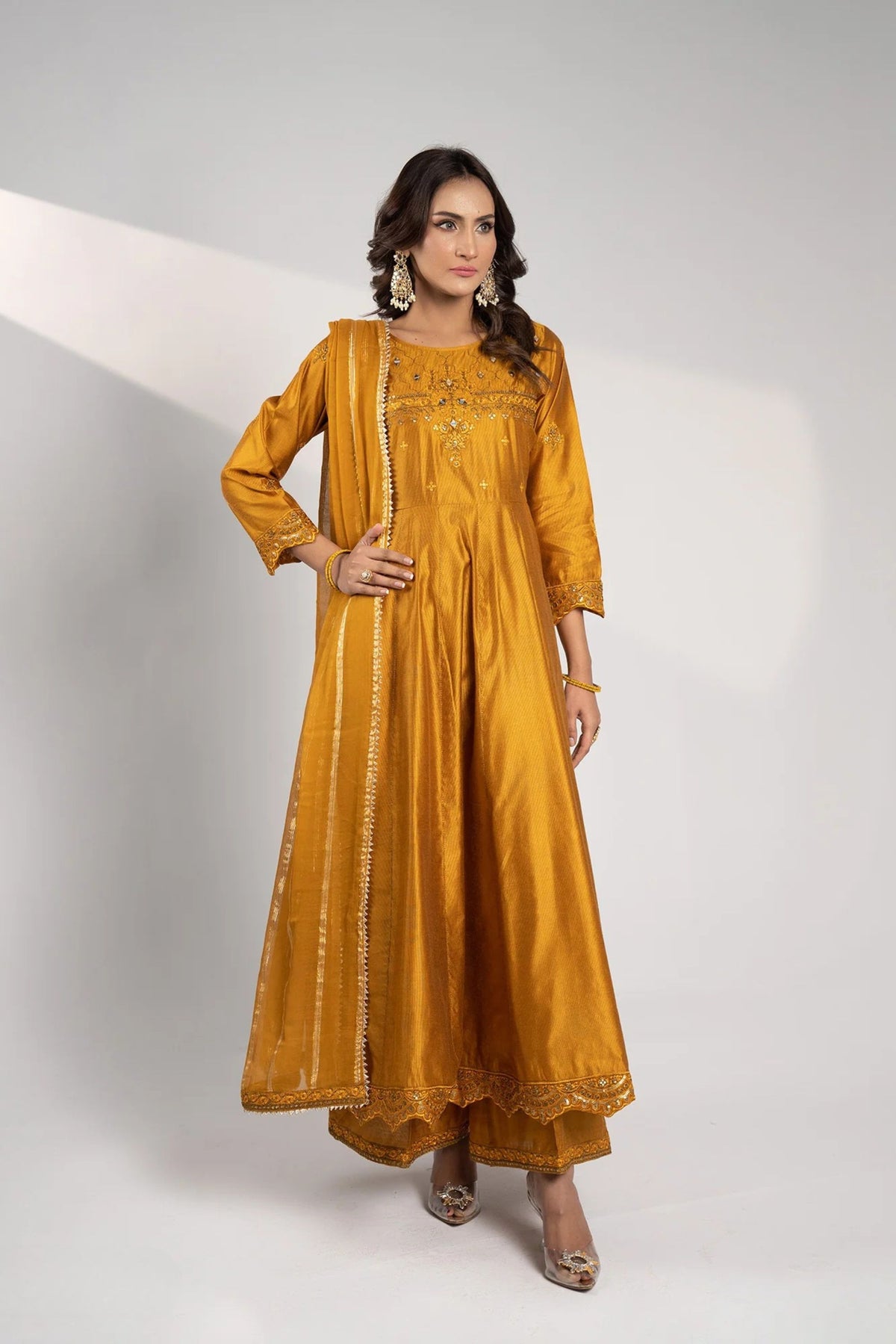 pakistani wedding party outfits