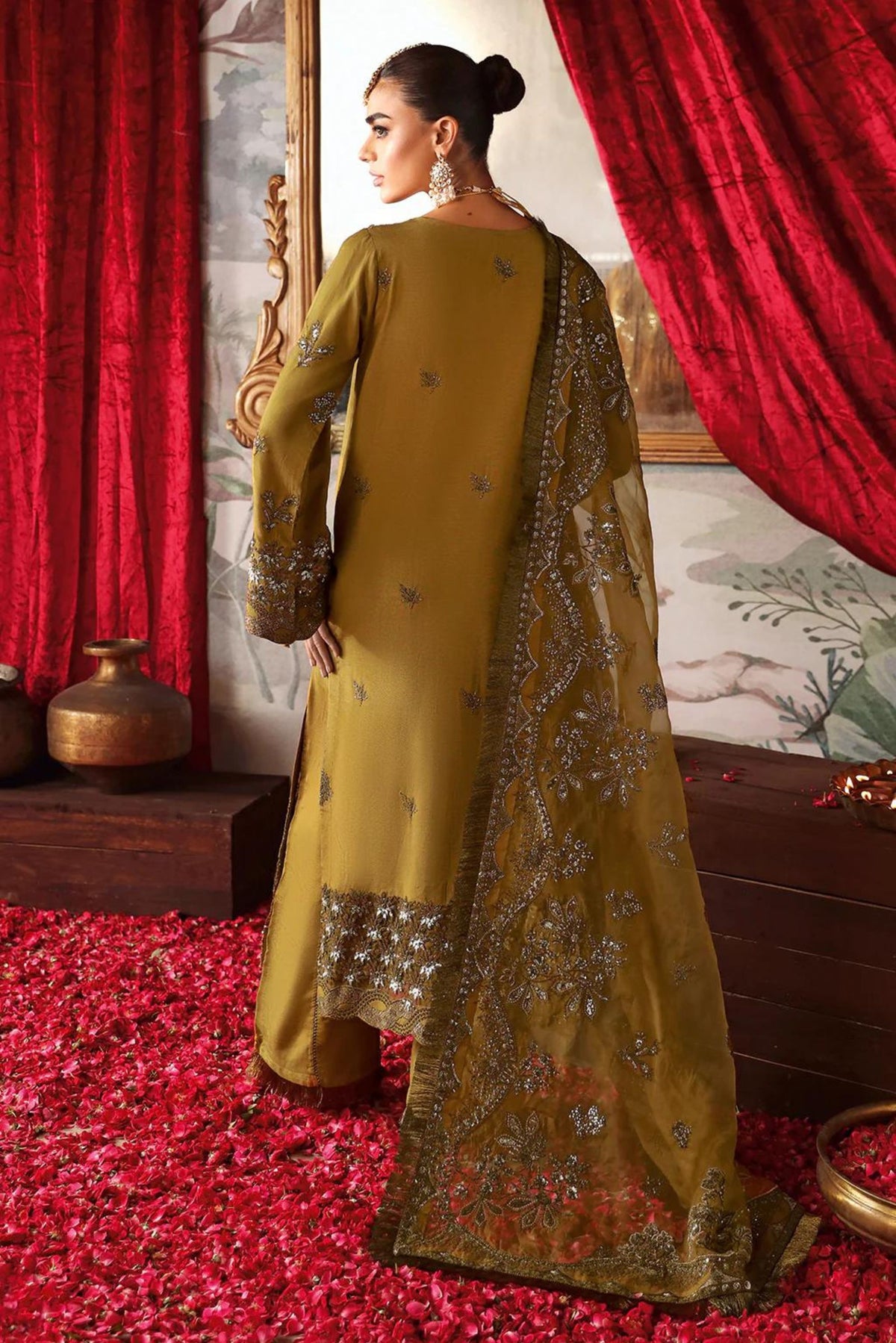 Party Dress For Pakistani Wedding 