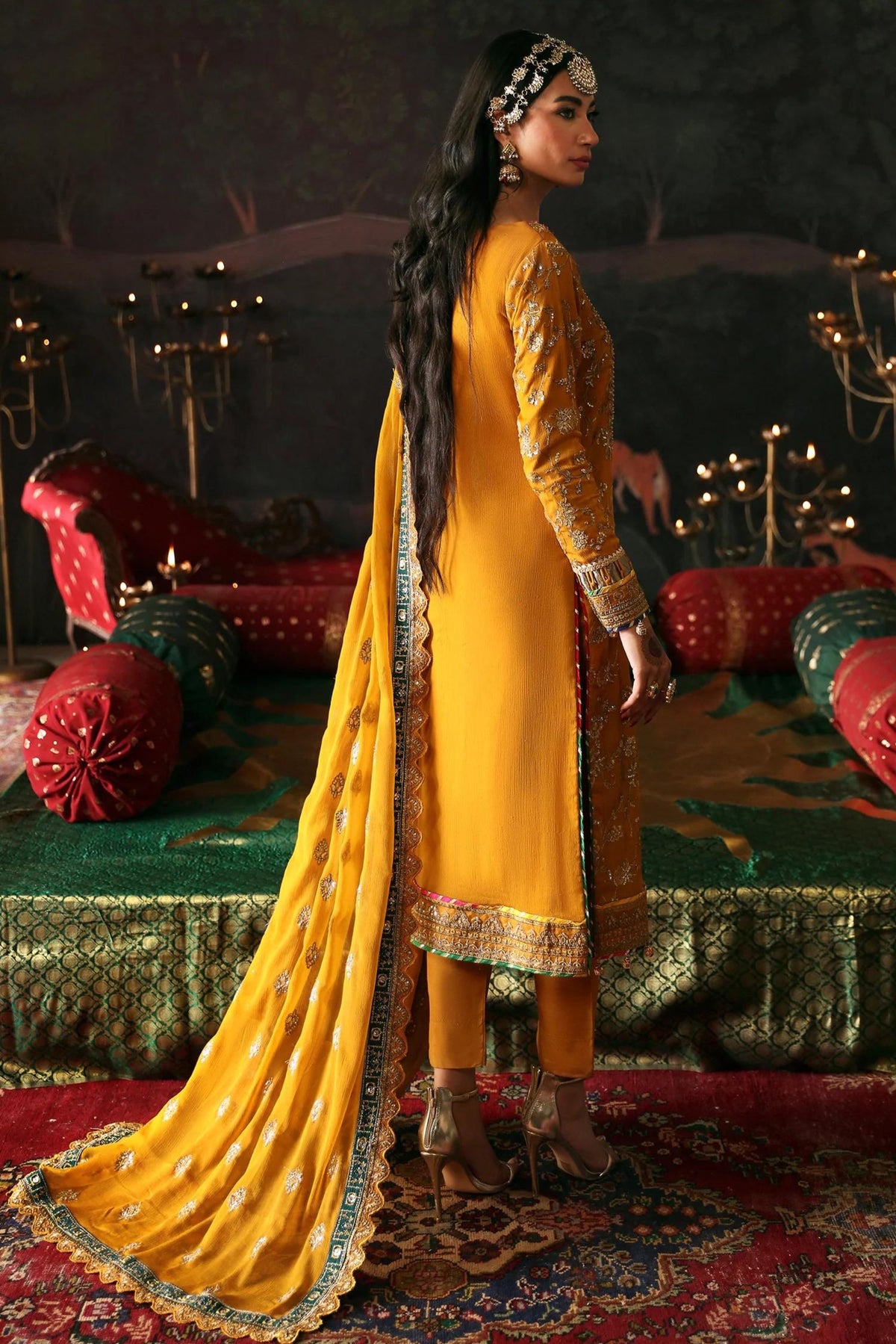 Pakistani Ladies Wedding Outfits  