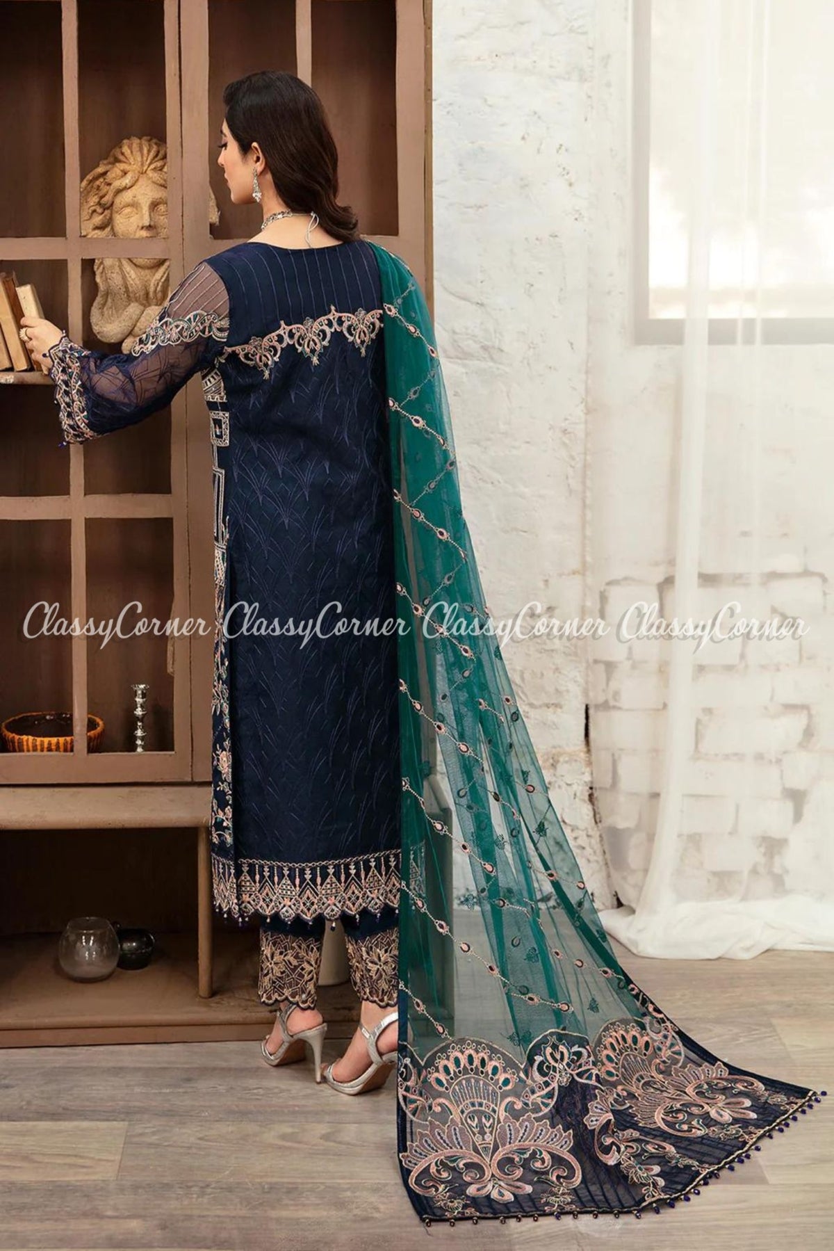 pakistani wedding party outfits