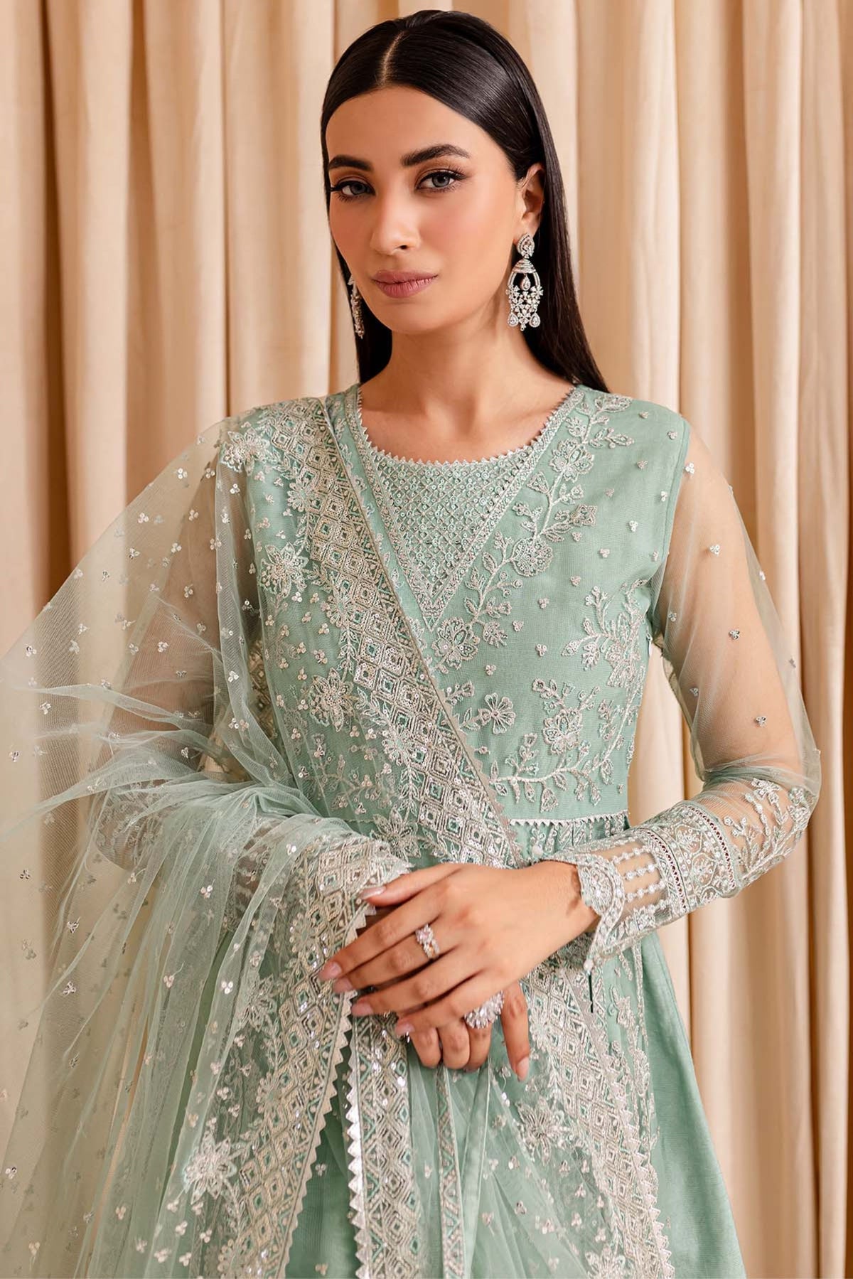 Pakistani Wedding Wear Dresses Online 