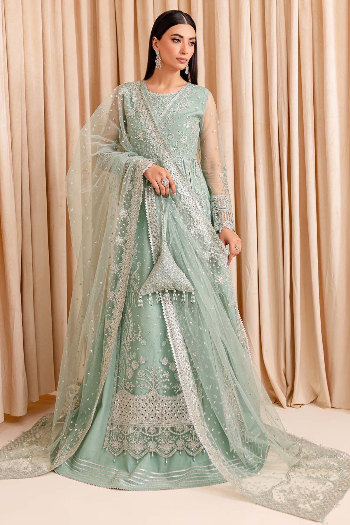 Pakistani Wedding Wear Dresses Online 