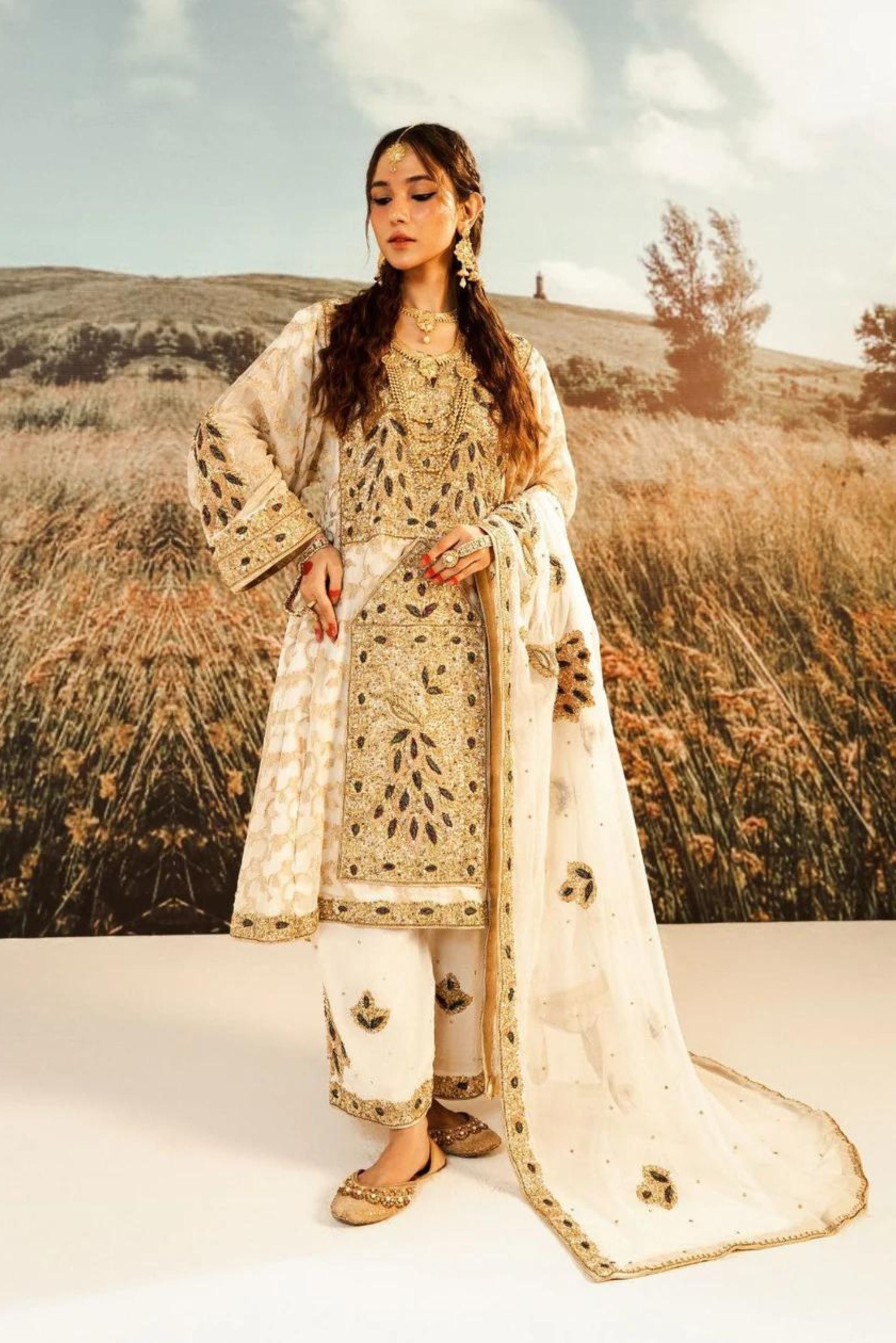 Pakistani Wedding Outfits For Ladies