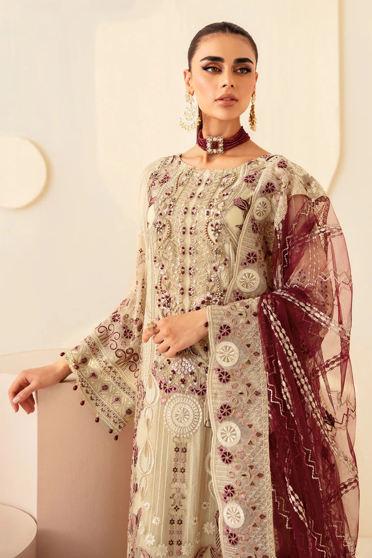 Guest Outfits To Attend Pakistani Wedding 