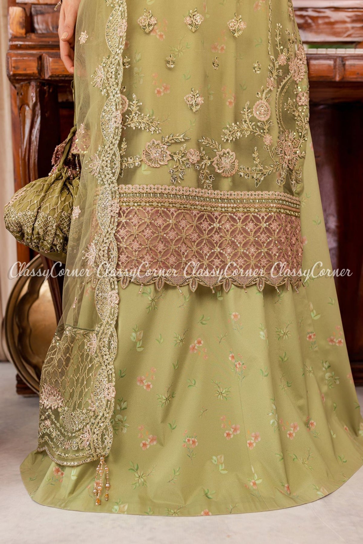 pakistani lehenga for wedding