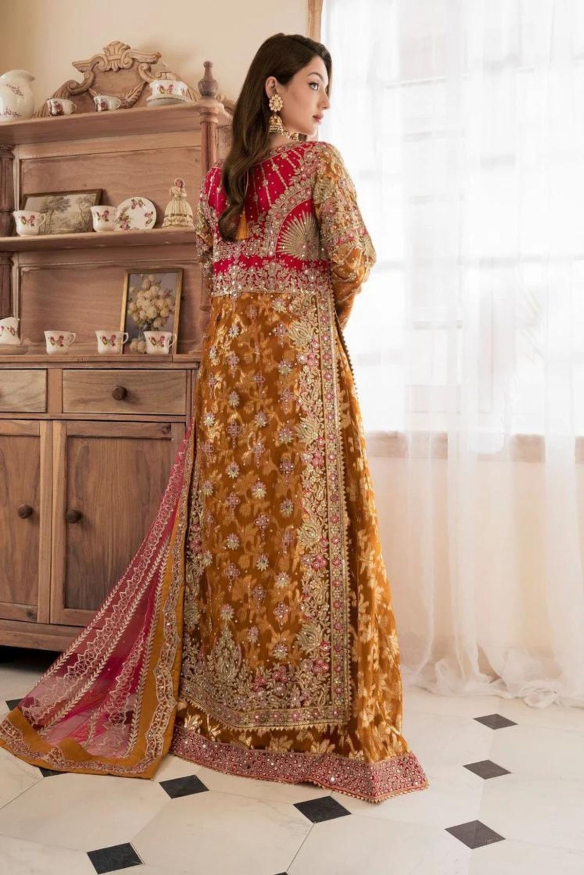 Party Dress For Pakistani Wedding